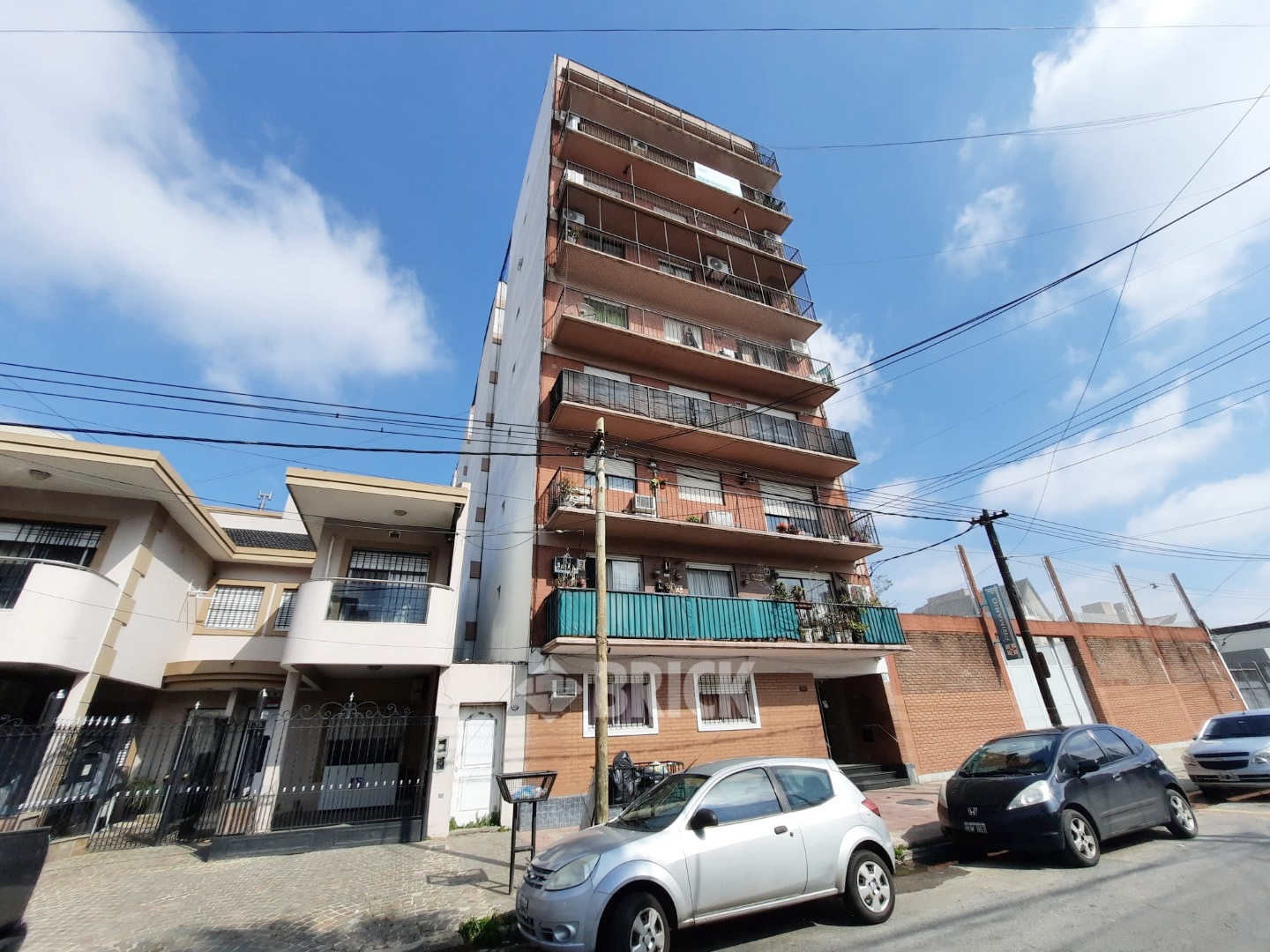 IRIGOYEN, GOBERNADOR al 400 Piso PB 24