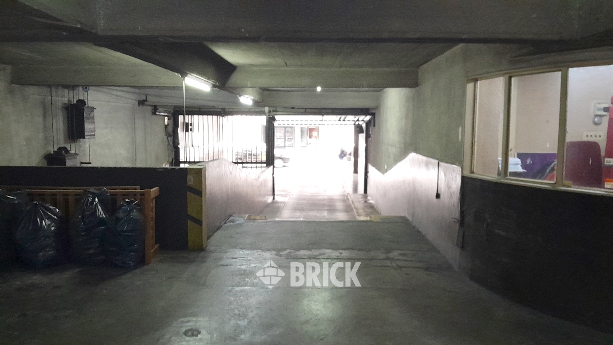 LAS HERAS, AV. al 2400 Piso 1 Nº 97 3