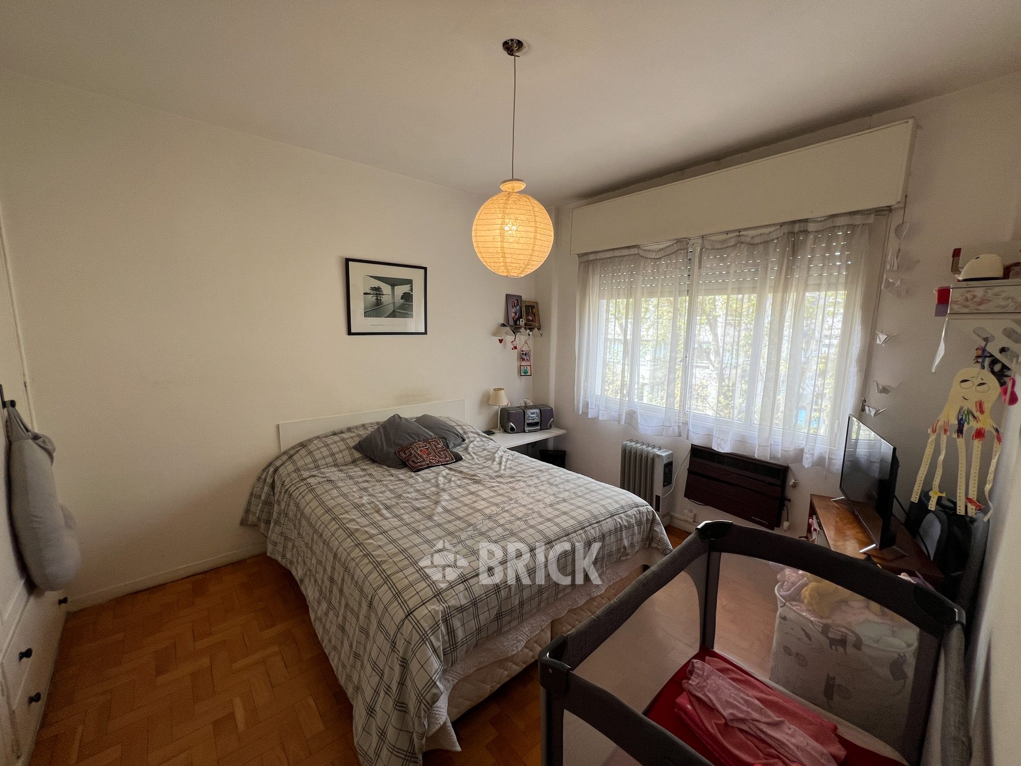 THAMES al 2100 Piso 5 8