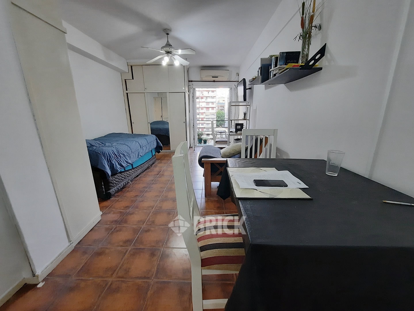 ECUADOR al 1300 Piso 8 13