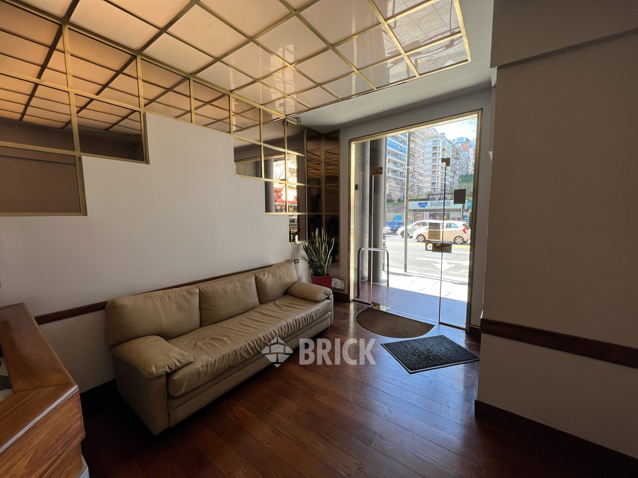 LAS HERAS, AV. al 2500 Piso 9 14