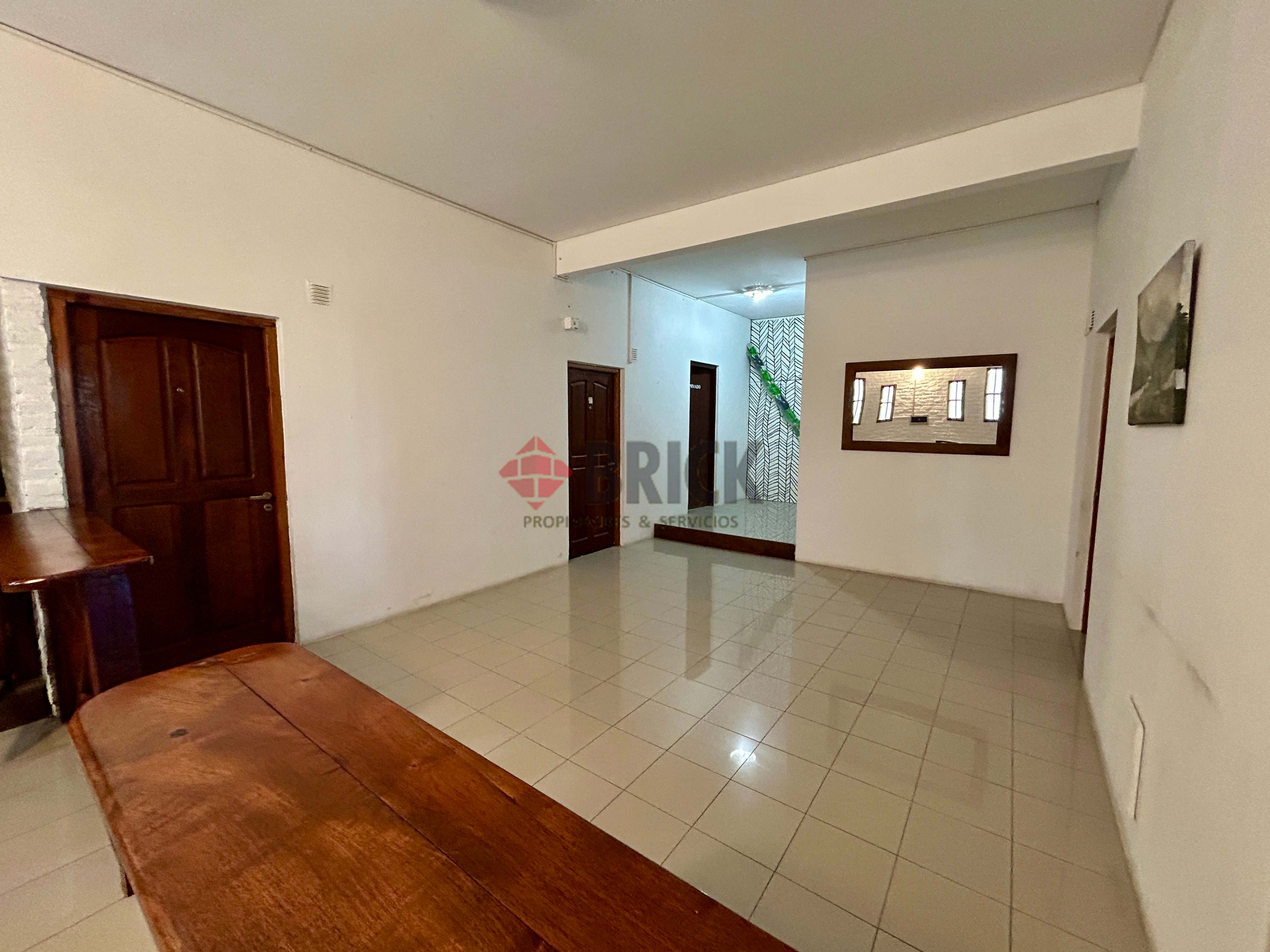 GARCIA, LUIS al 1700 Piso 1 9