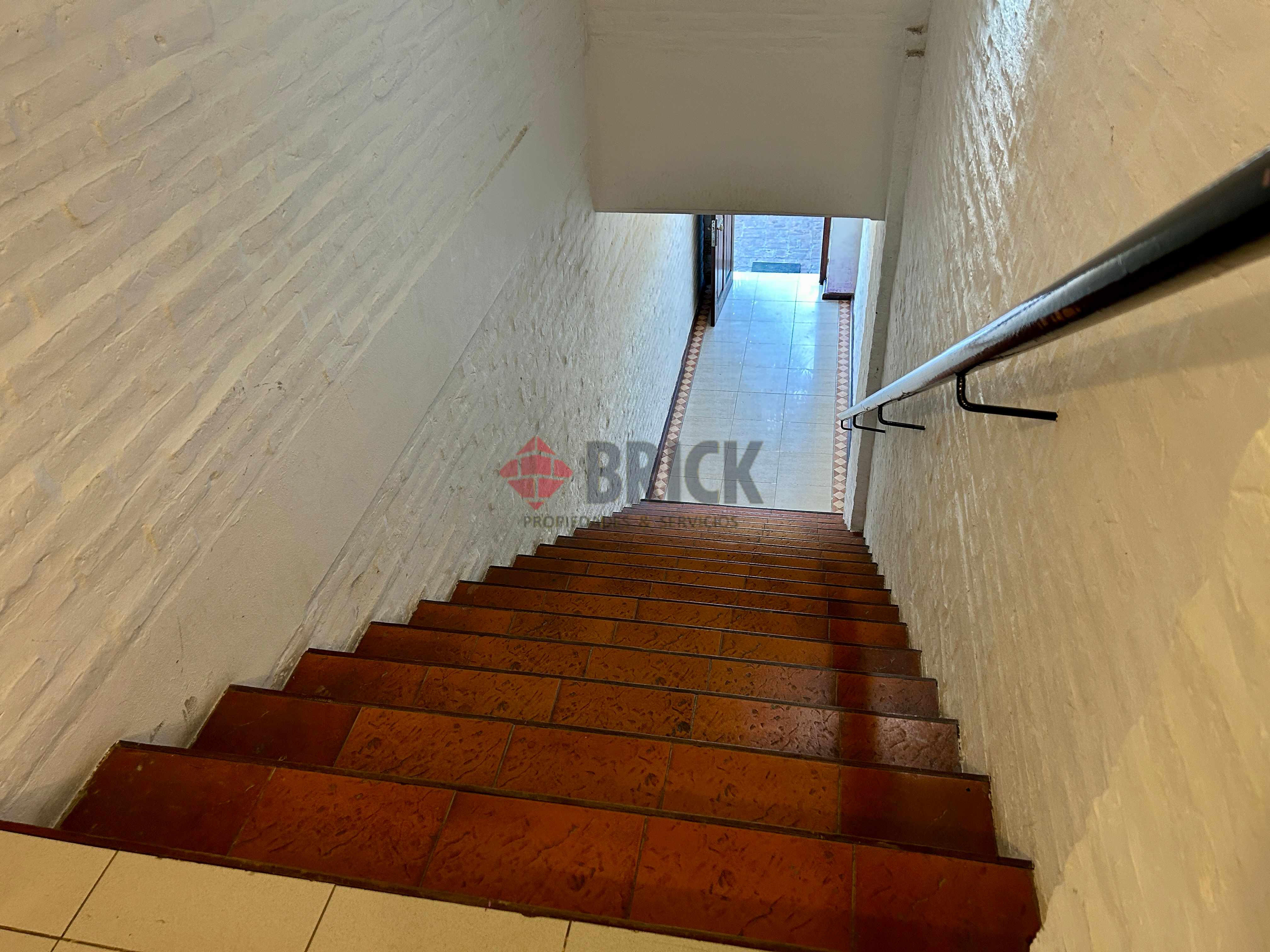 GARCIA, LUIS al 1700 Piso 1 12