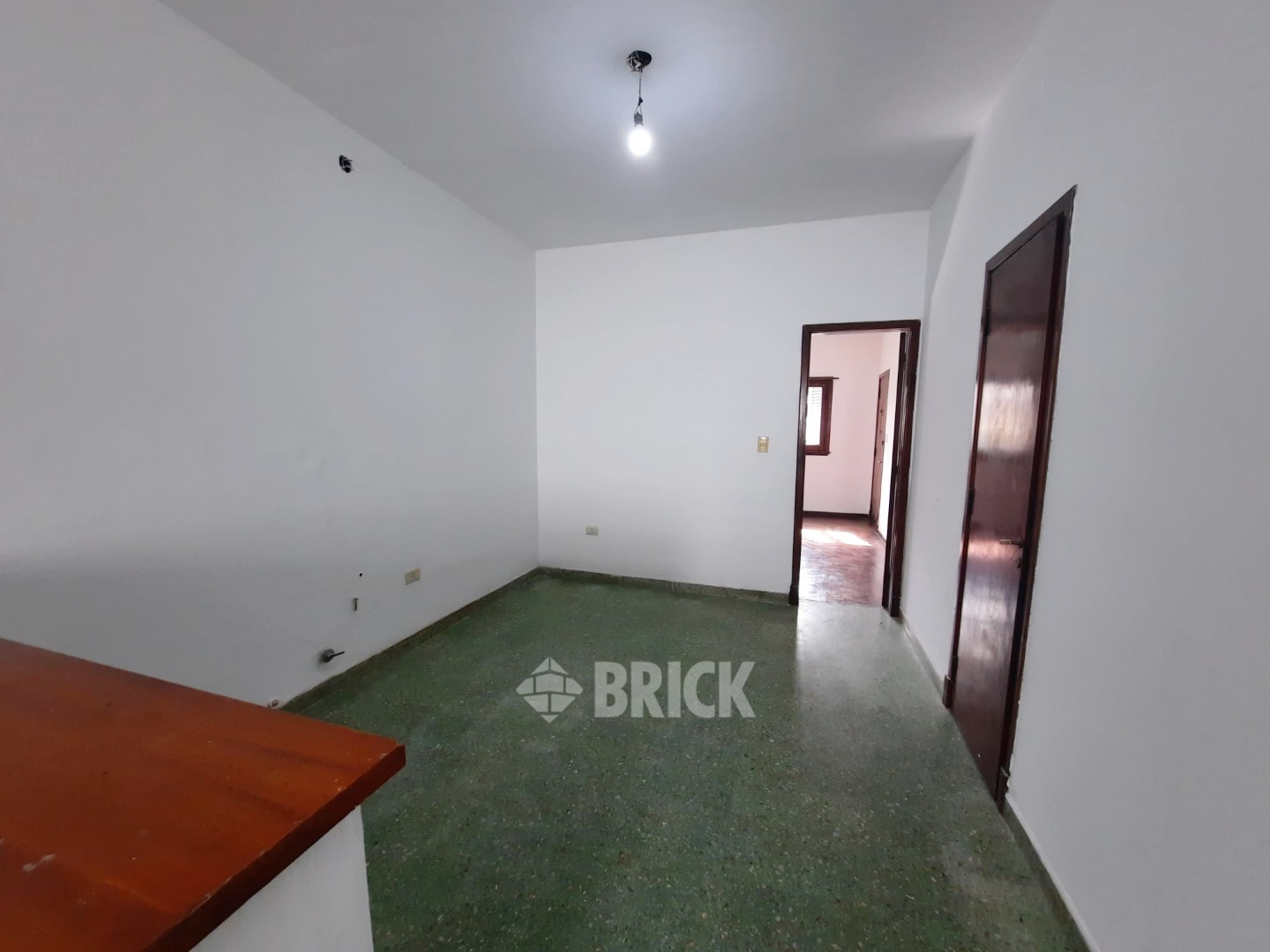 ZAPIOLA, AV. al 800 15