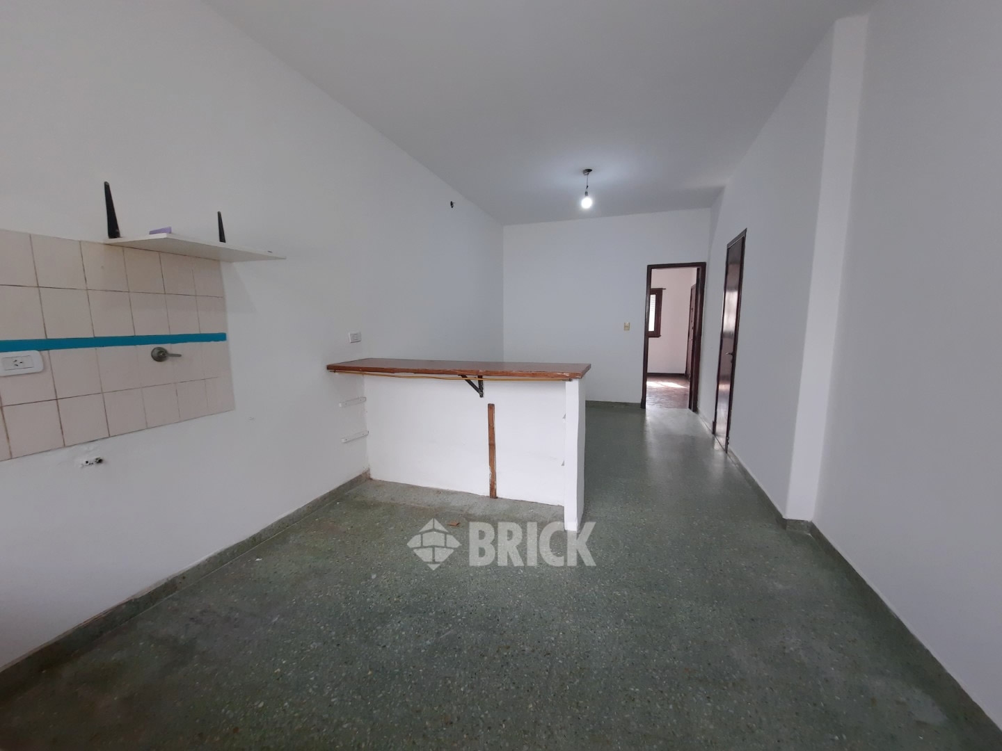 ZAPIOLA, AV. al 800 17