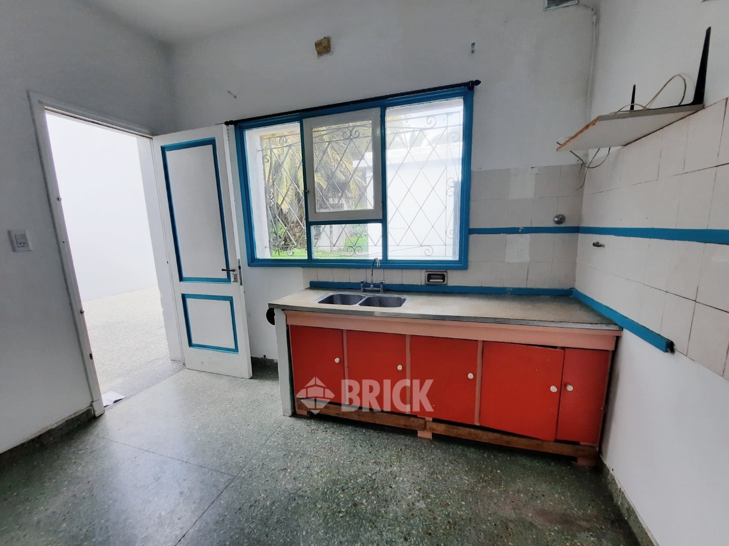 ZAPIOLA, AV. al 800 19