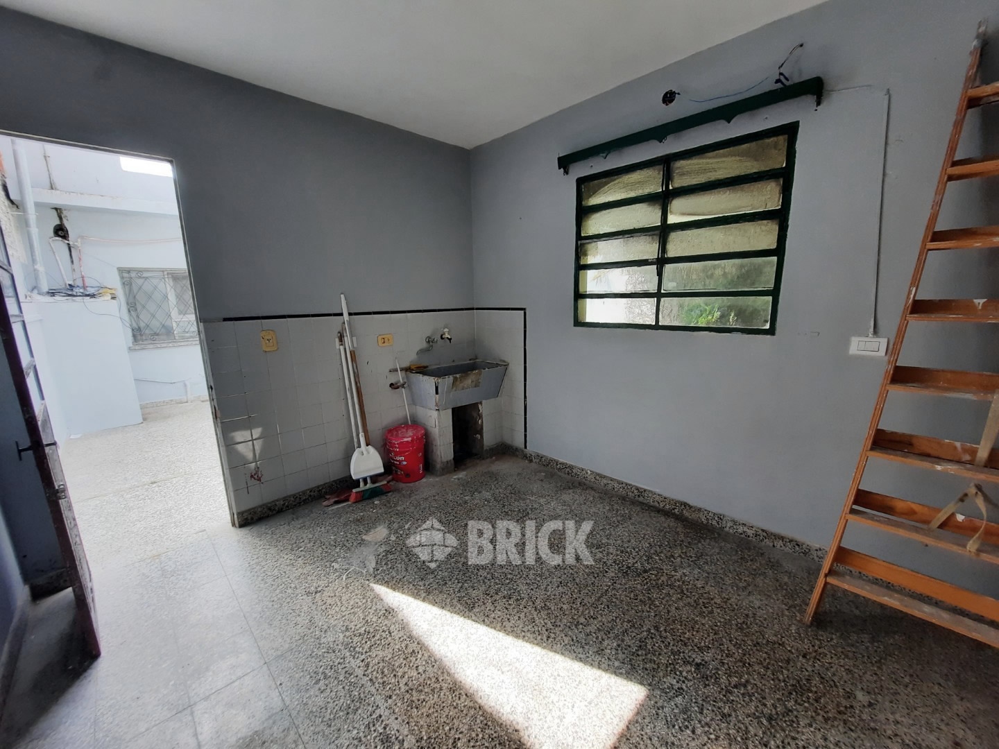 ZAPIOLA, AV. al 800 23