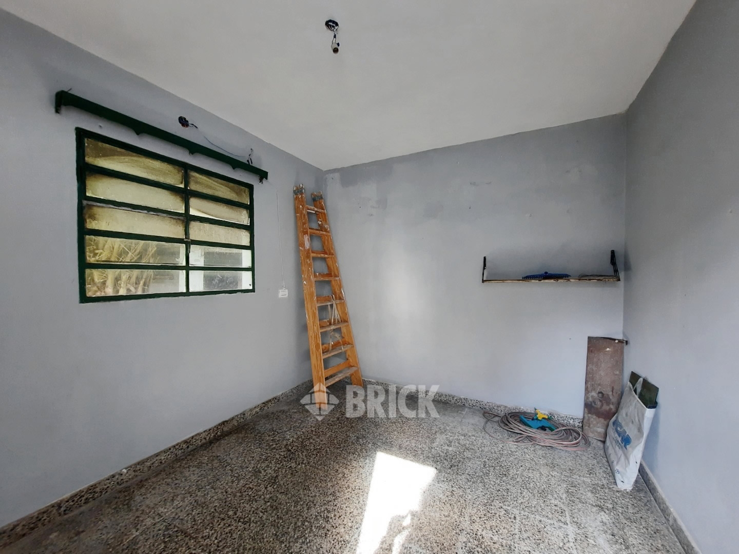 ZAPIOLA, AV. al 800 24