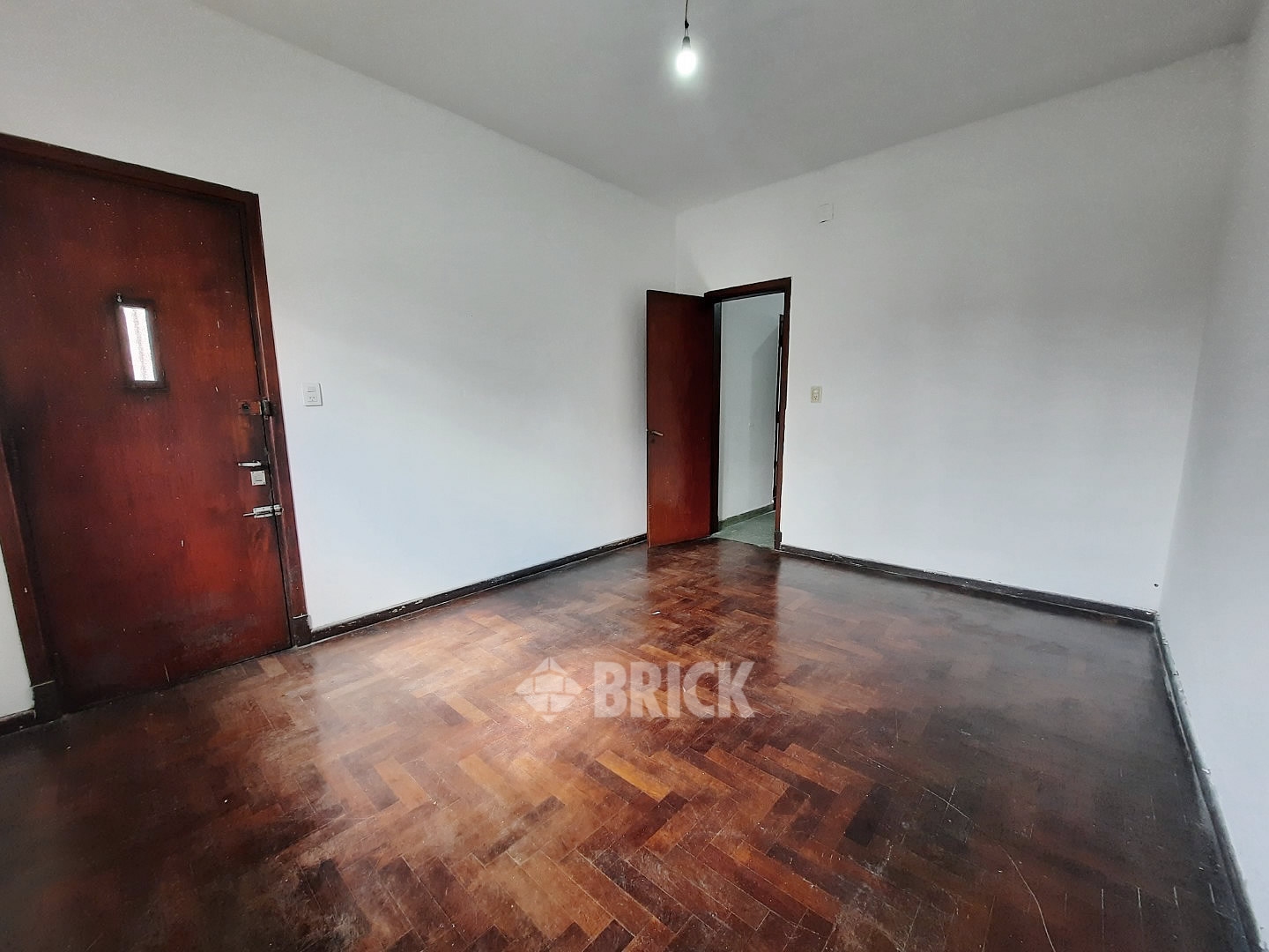 ZAPIOLA, AV. al 800 5