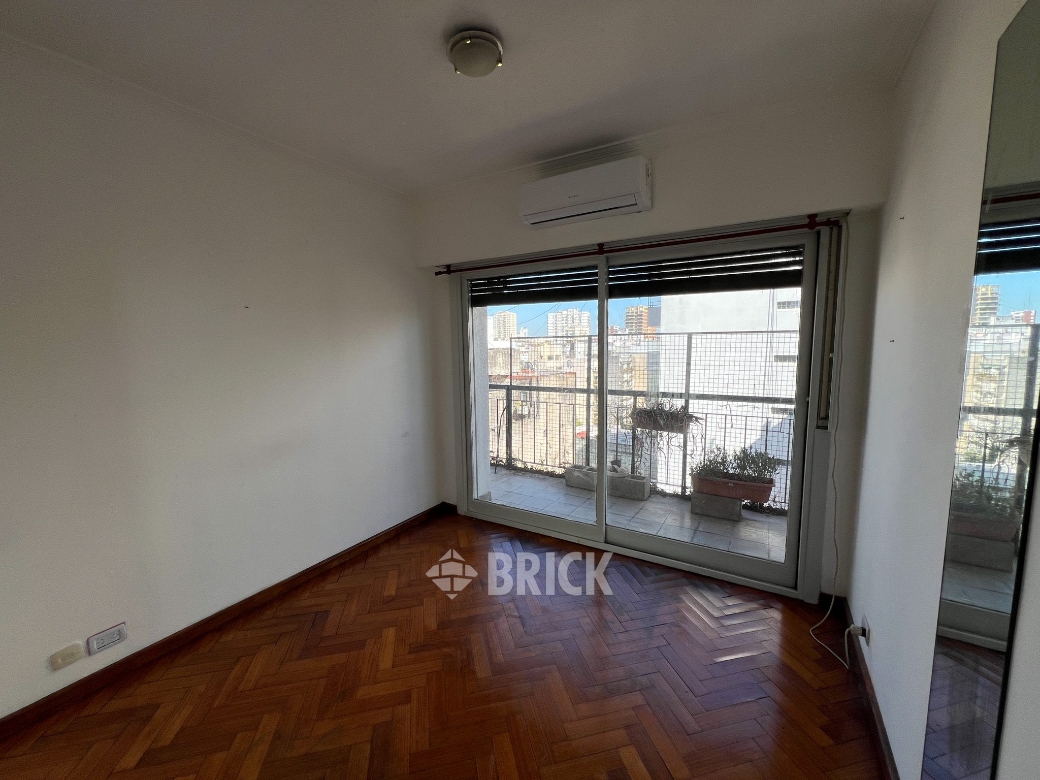 SANTA FE, AV. al 2500 Piso 12 8