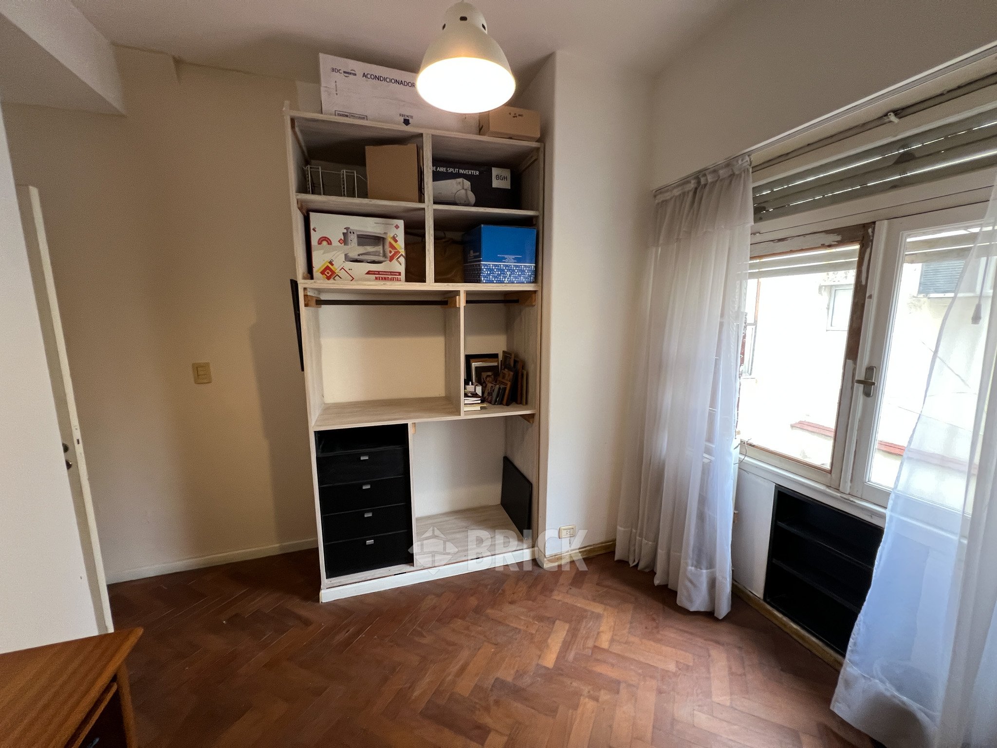 PARANA al 200 Piso 5 12