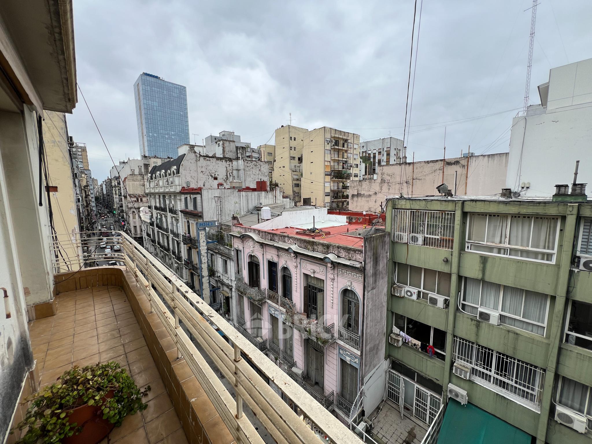 PARANA al 200 Piso 5 5