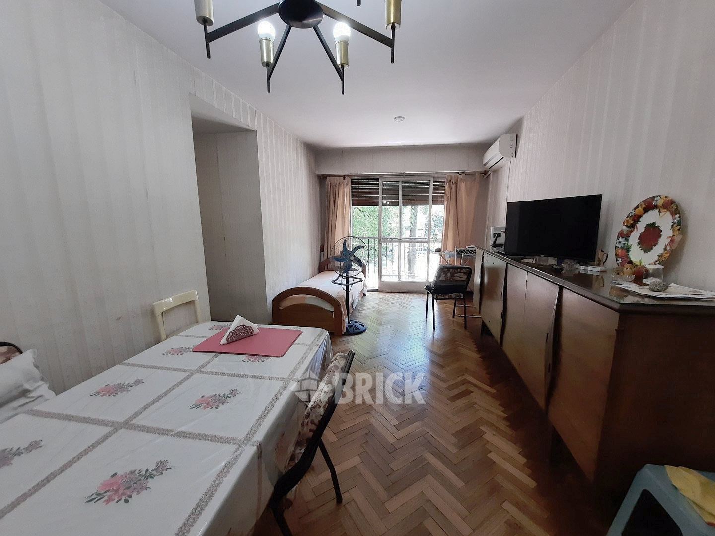 SALGUERO, JERONIMO al 1700 Piso 2 1