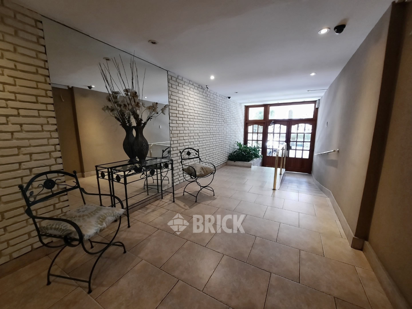 SALGUERO, JERONIMO al 1700 Piso 2 22