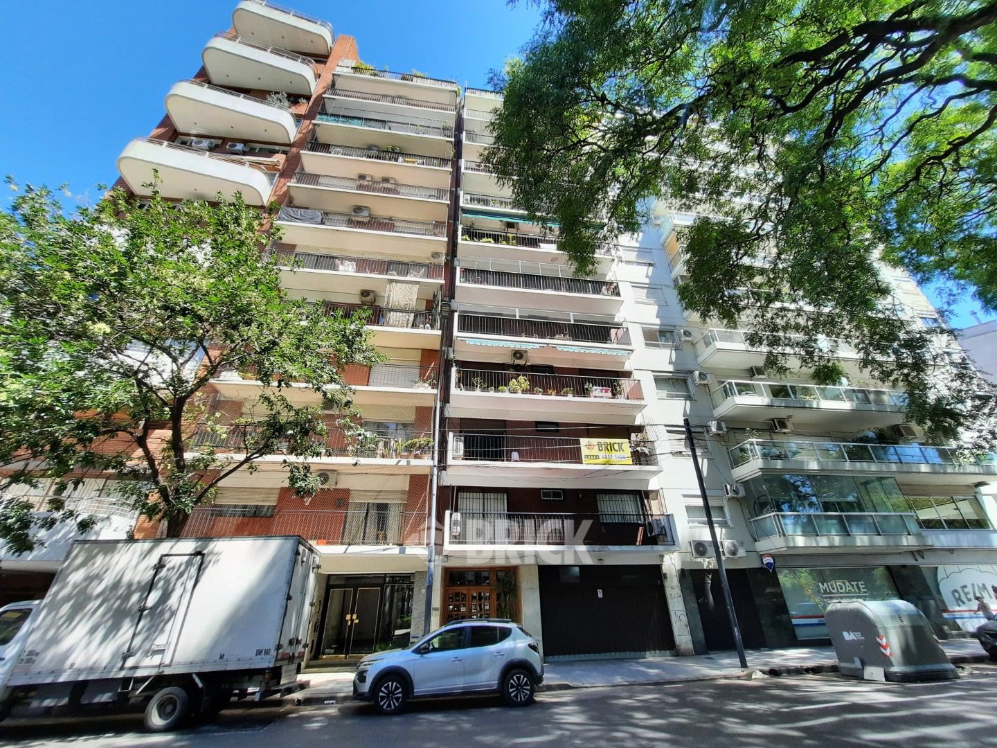 SALGUERO, JERONIMO al 1700 Piso 2 27