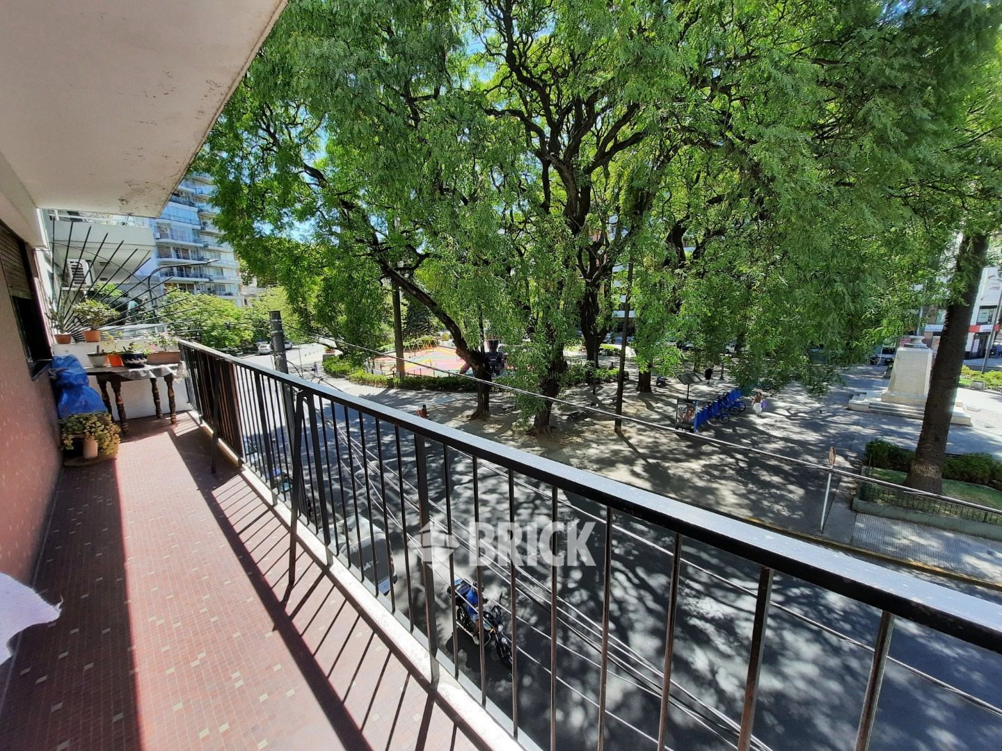 SALGUERO, JERONIMO al 1700 Piso 2 6