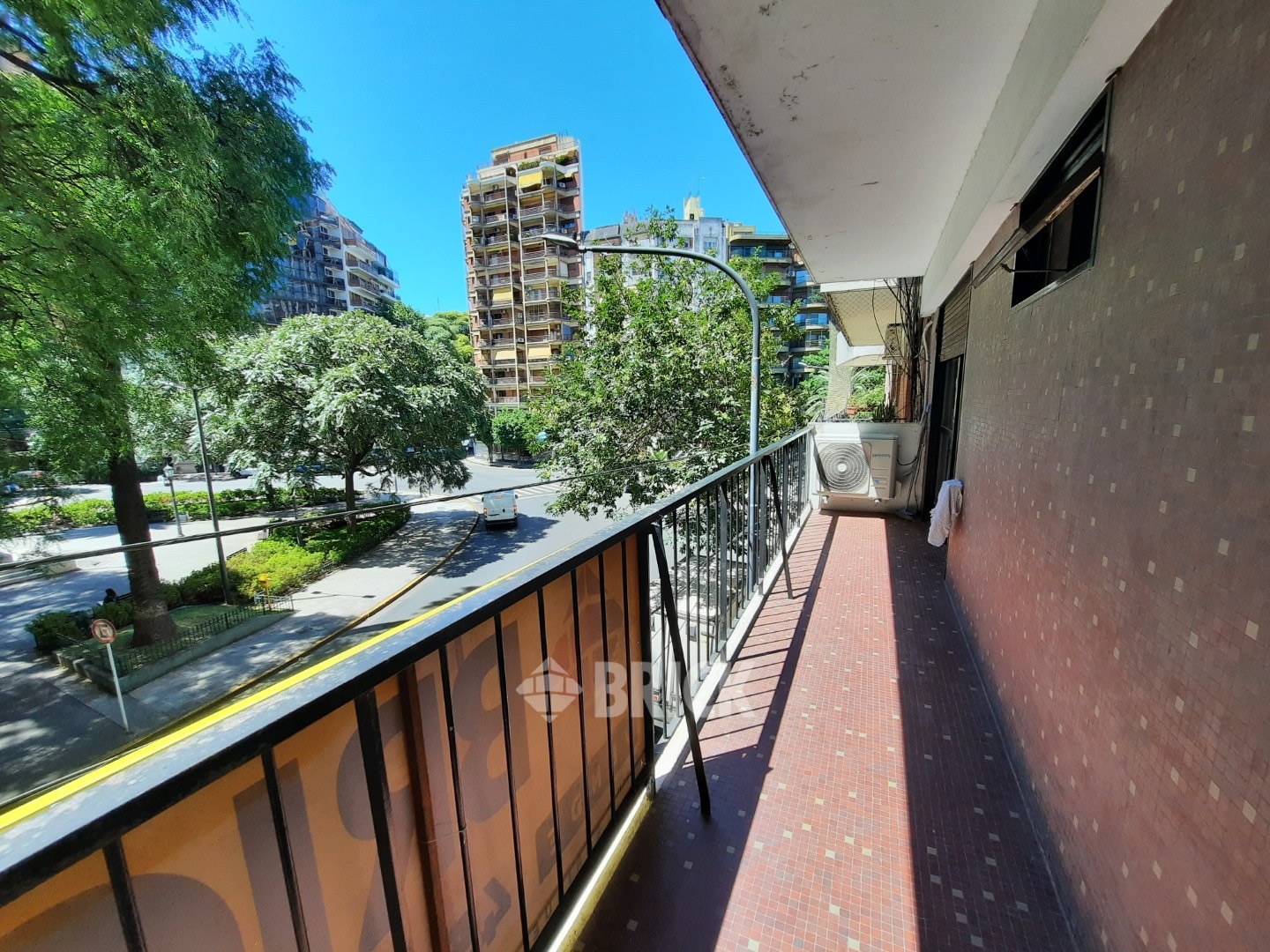 SALGUERO, JERONIMO al 1700 Piso 2 8