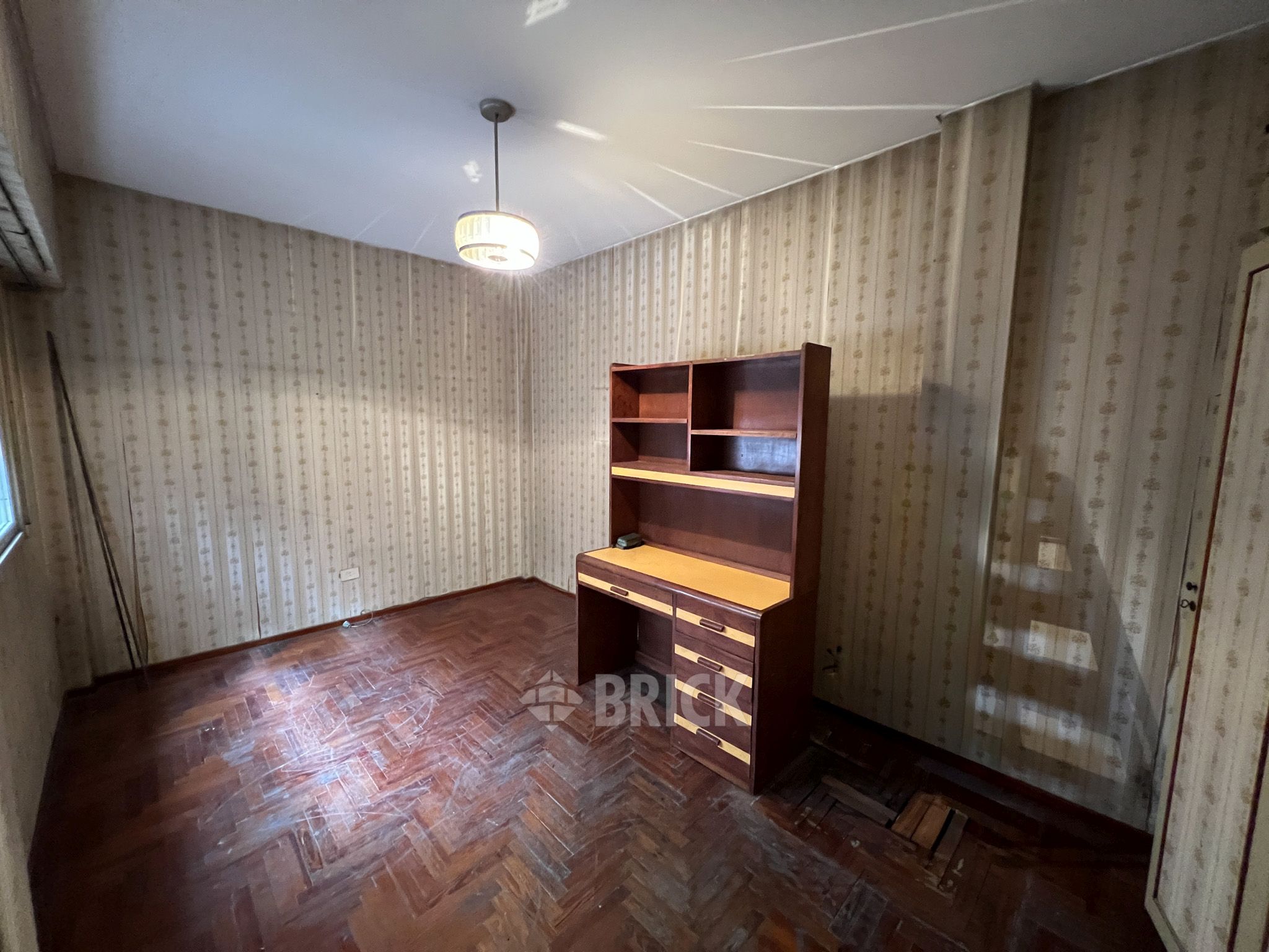 CHILE al 2500 Piso PB 12