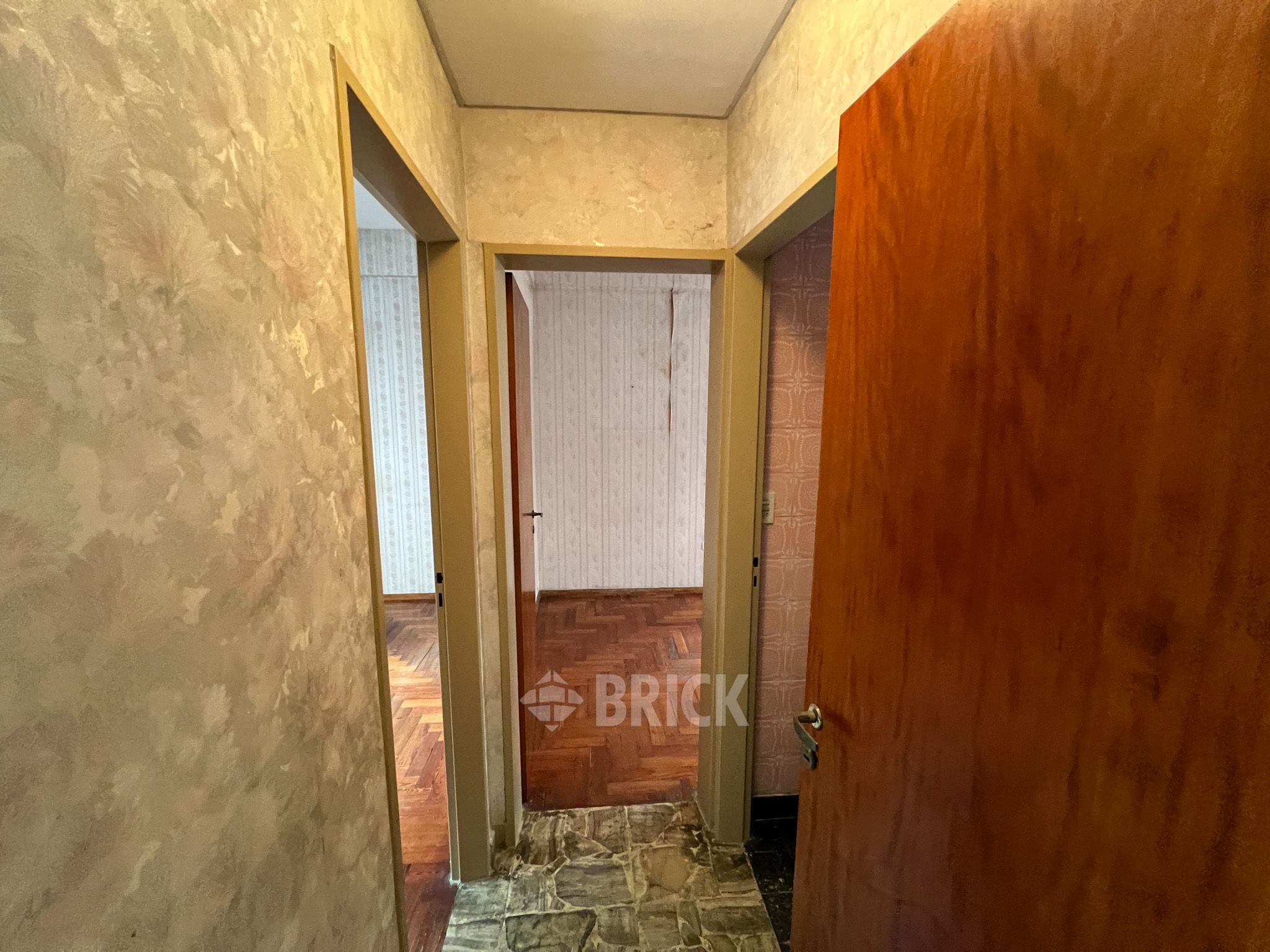 CHILE al 2500 Piso PB 16