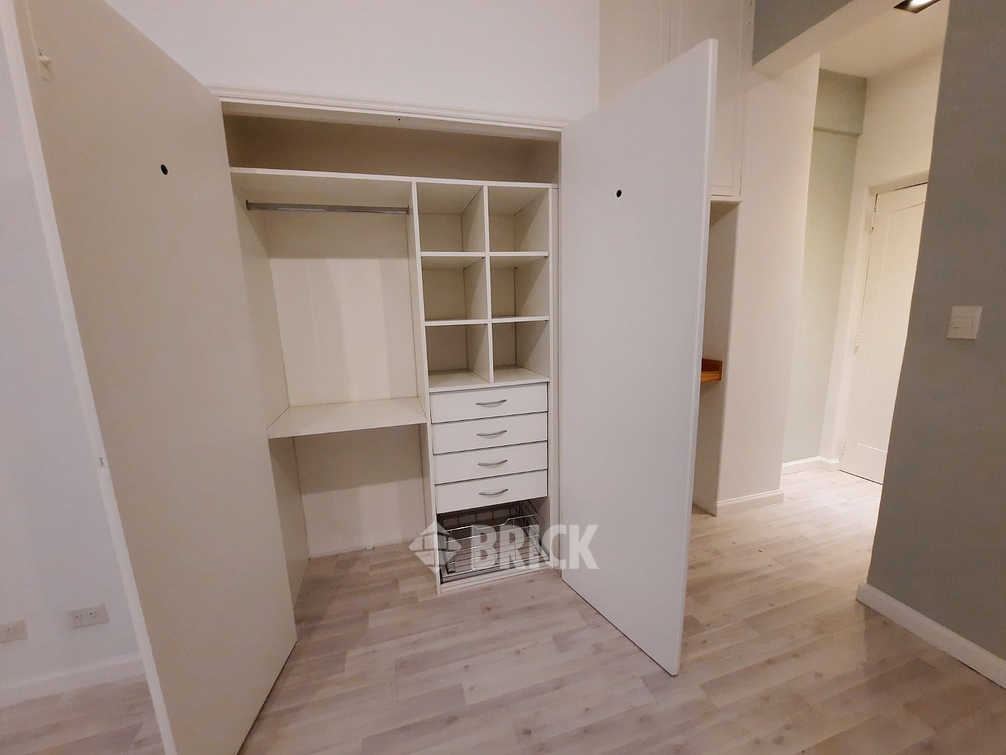 POSADAS al 1400 Piso 1 13