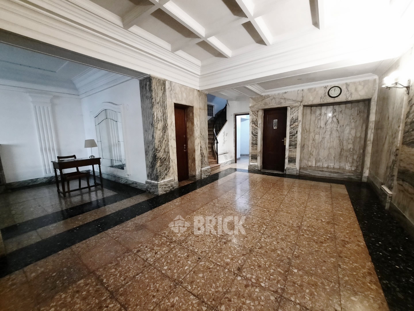 POSADAS al 1400 Piso 1 28