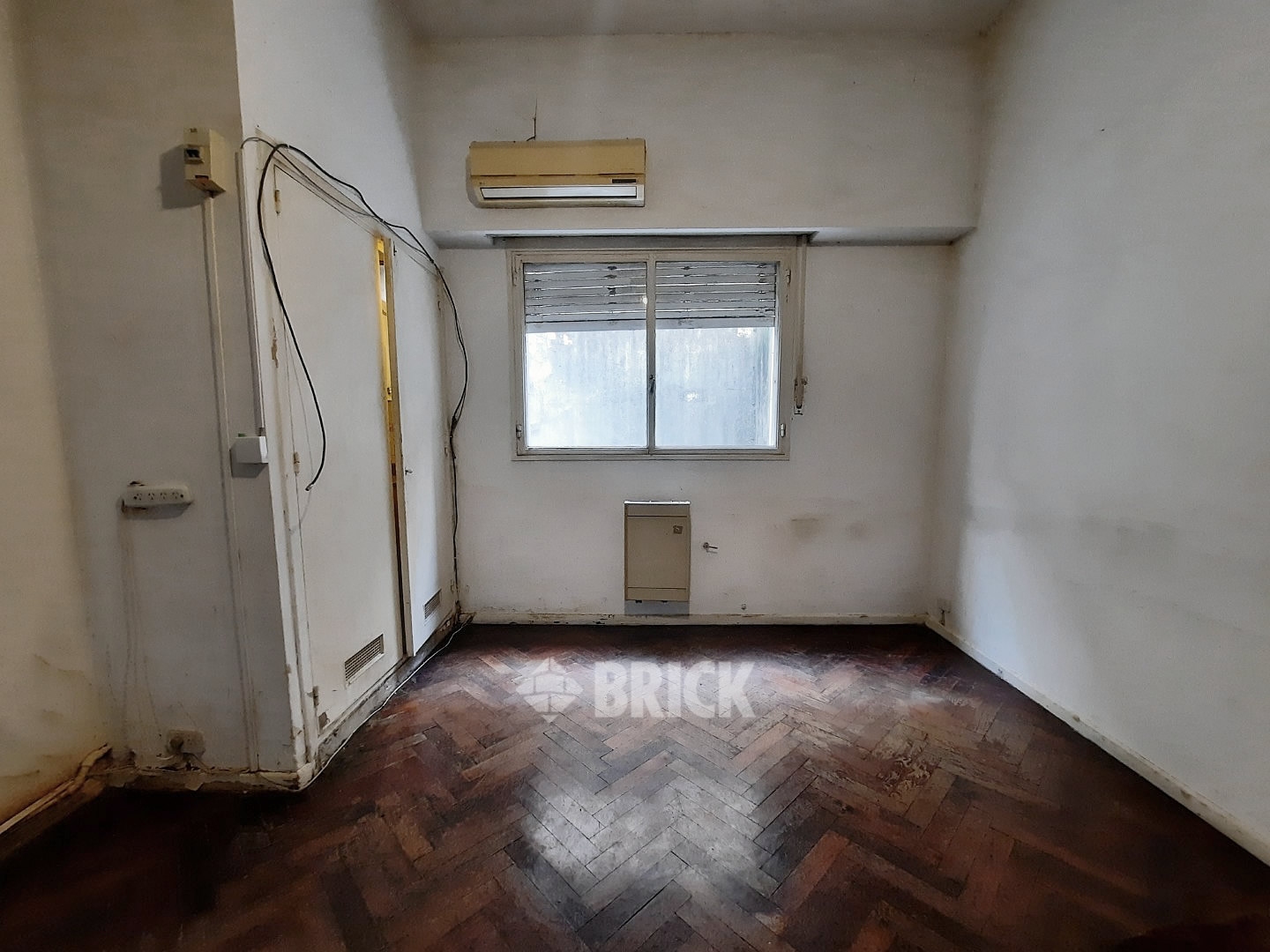 ESMERALDA al 800 Piso 2 4