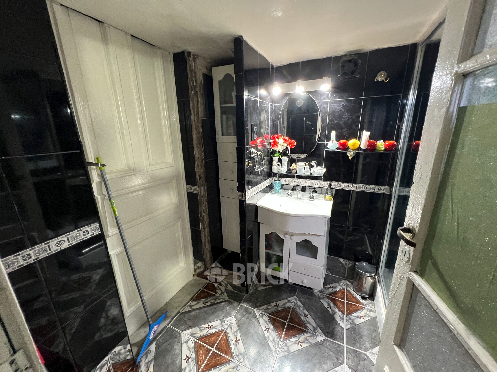 ALSINA, ADOLFO al 3000 Piso PB 17