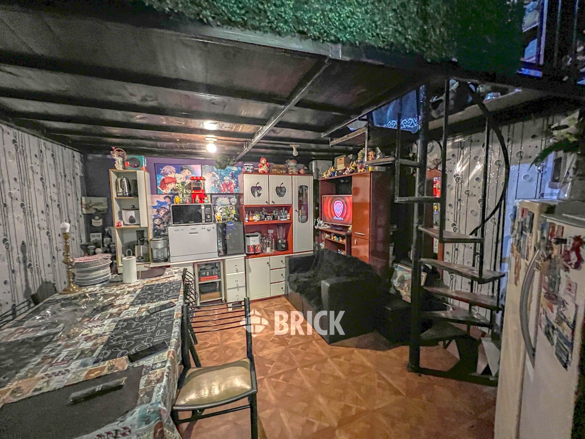 ALSINA, ADOLFO al 3000 Piso PB 8