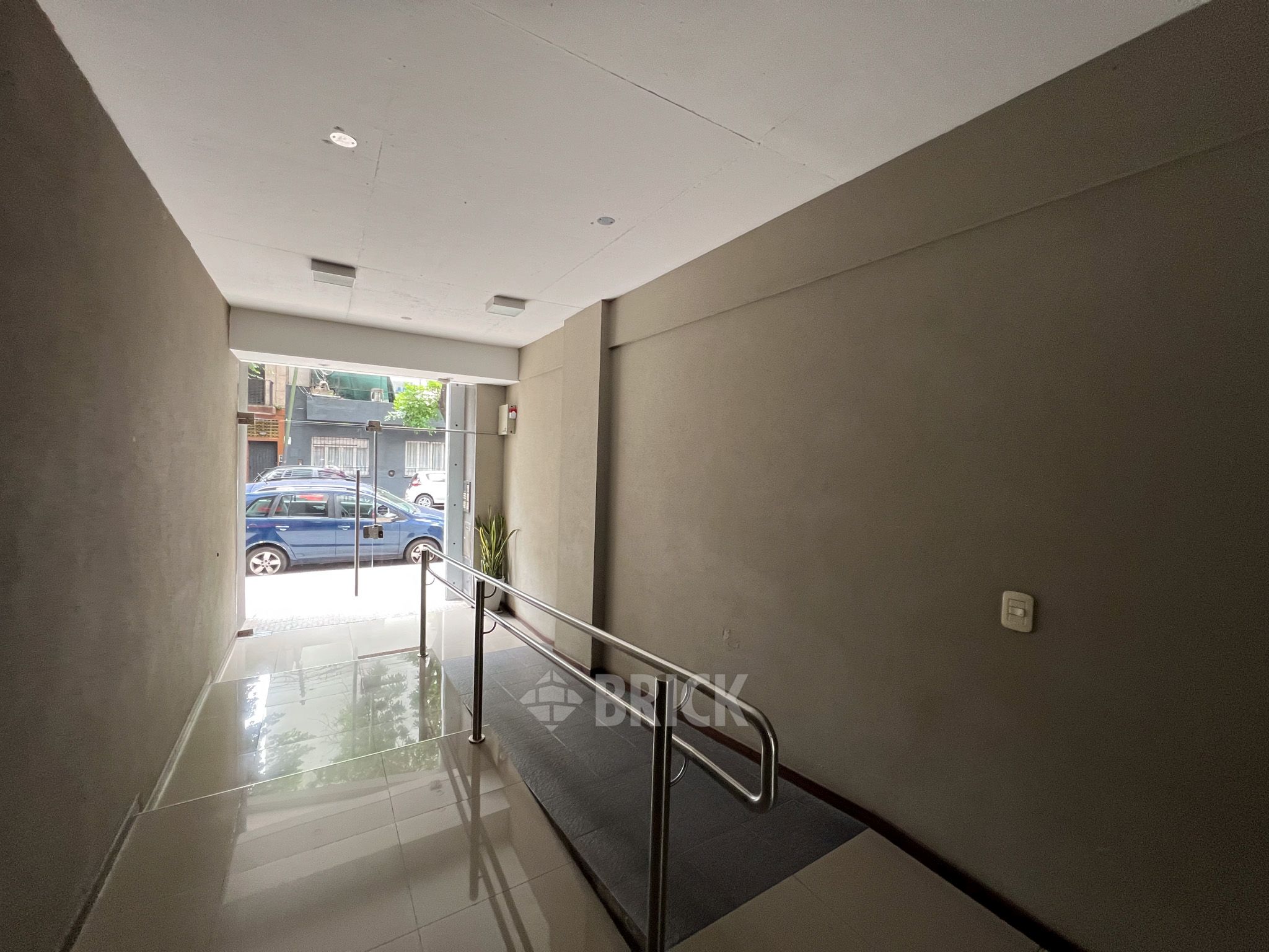 VERA al 1000 Piso 7 11