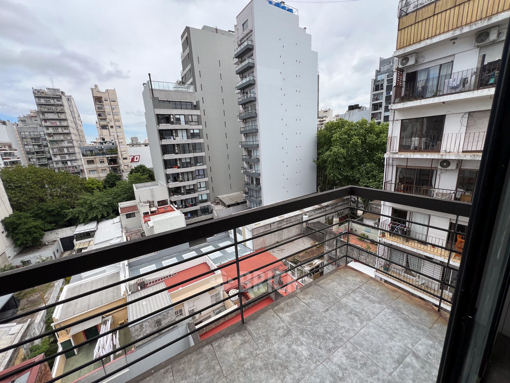 VERA al 1000 Piso 7 3