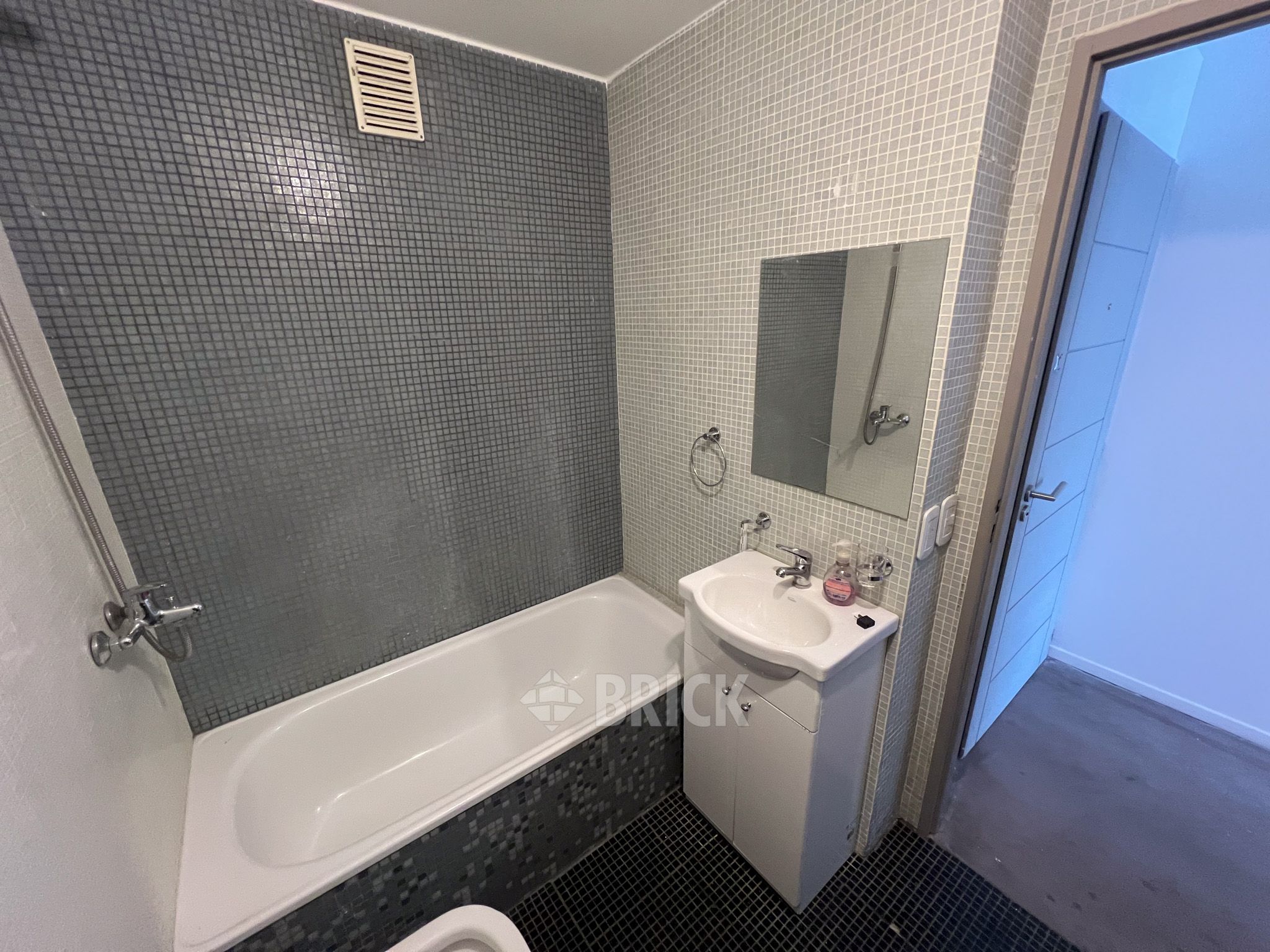 VERA al 1000 Piso 7 9