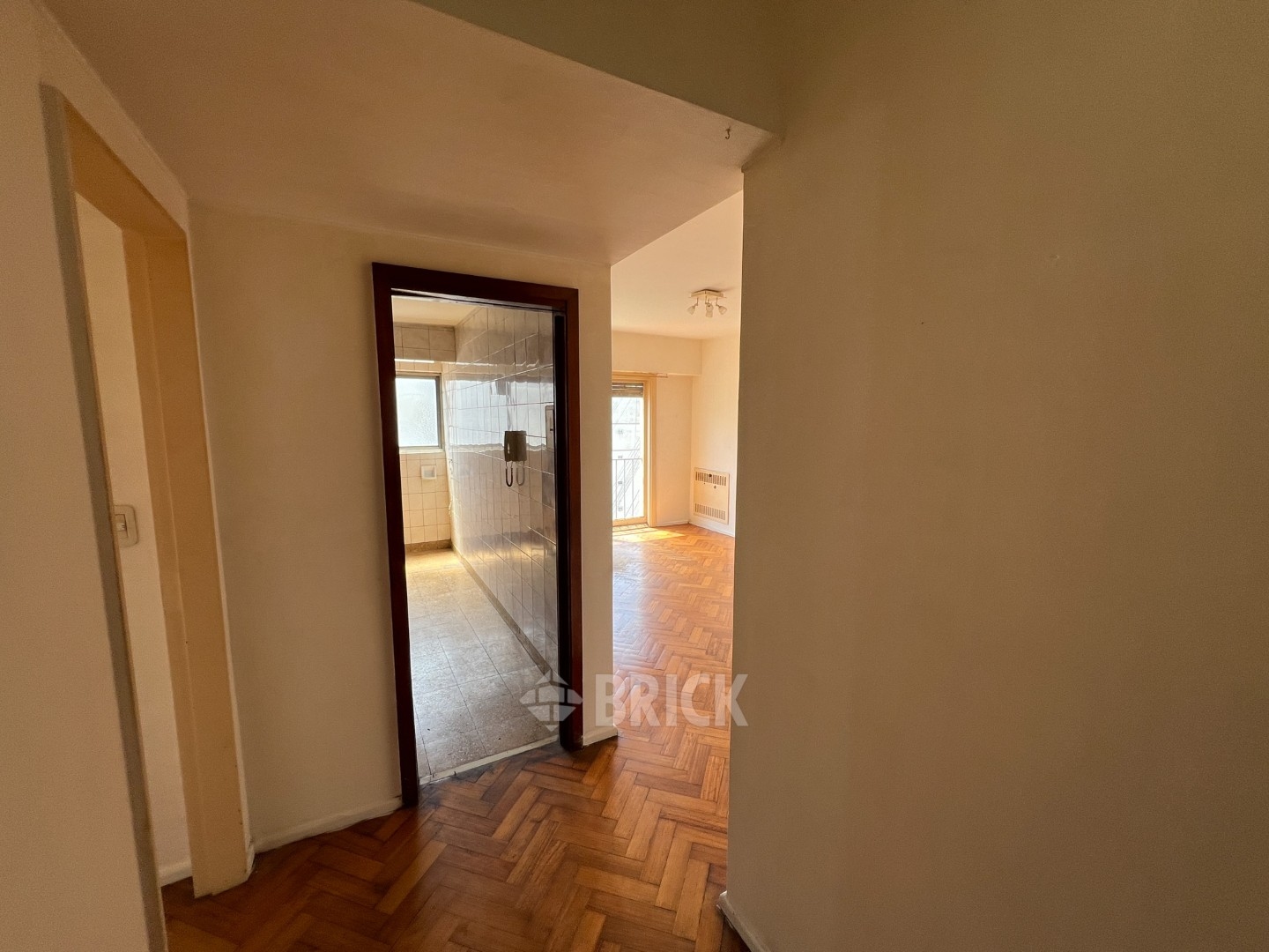 SARMIENTO al 2000 Piso 9 11