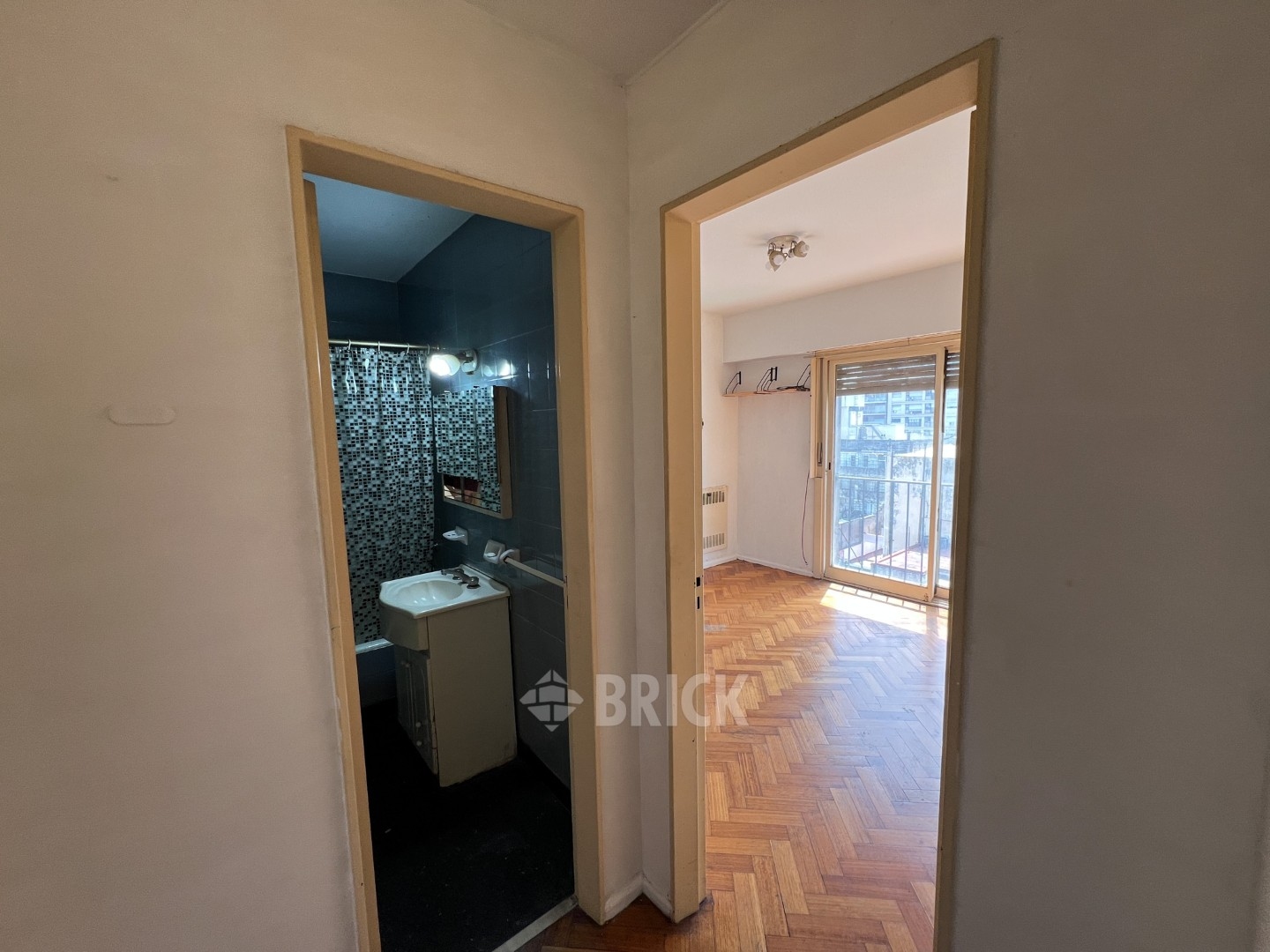 SARMIENTO al 2000 Piso 9 12