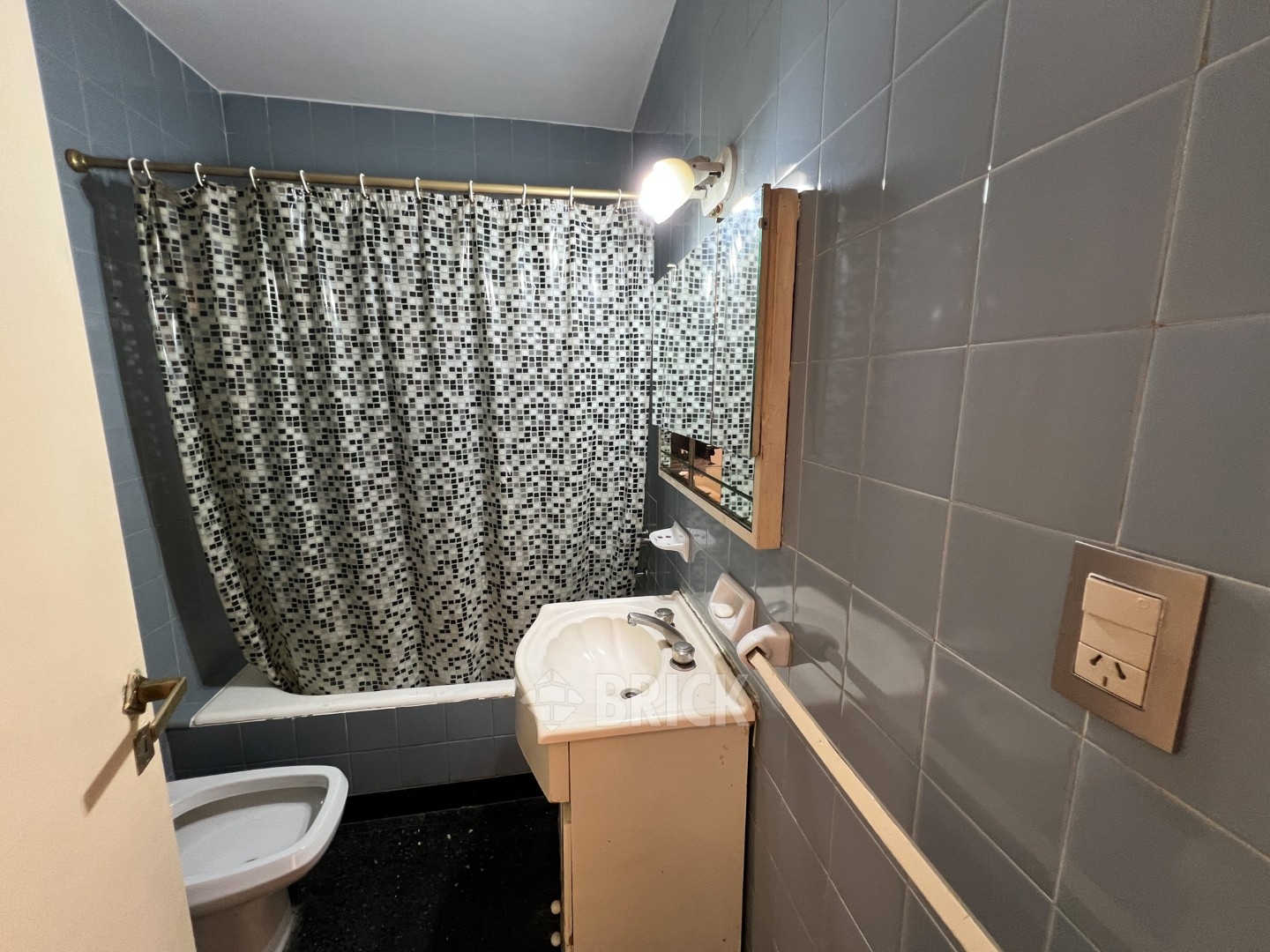 SARMIENTO al 2000 Piso 9 15