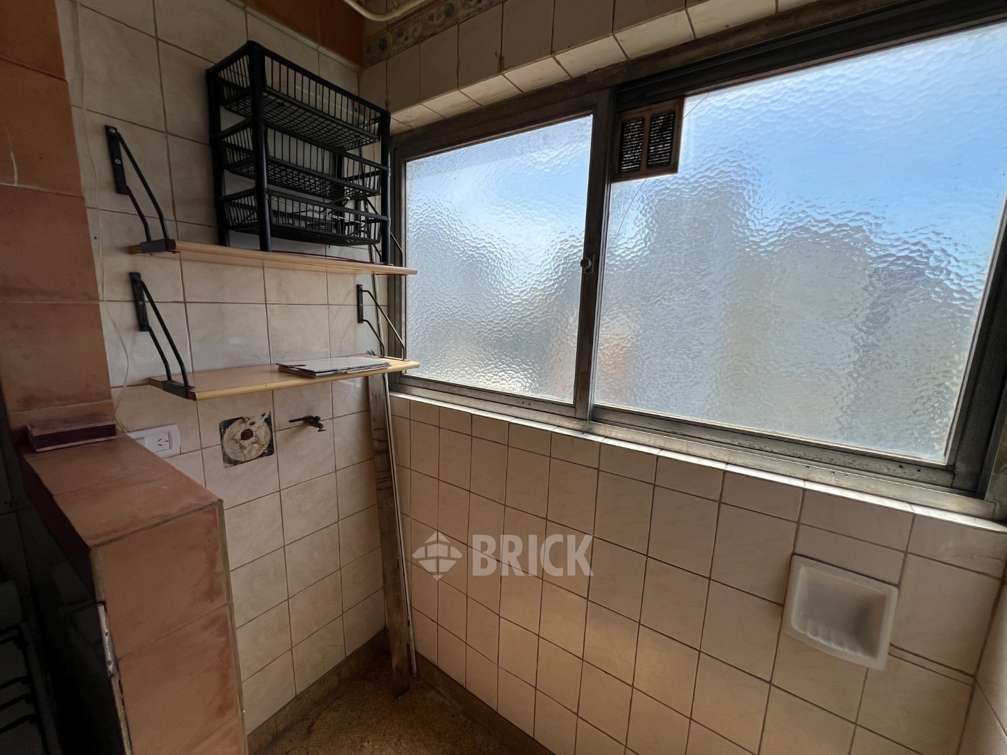 SARMIENTO al 2000 Piso 9 8