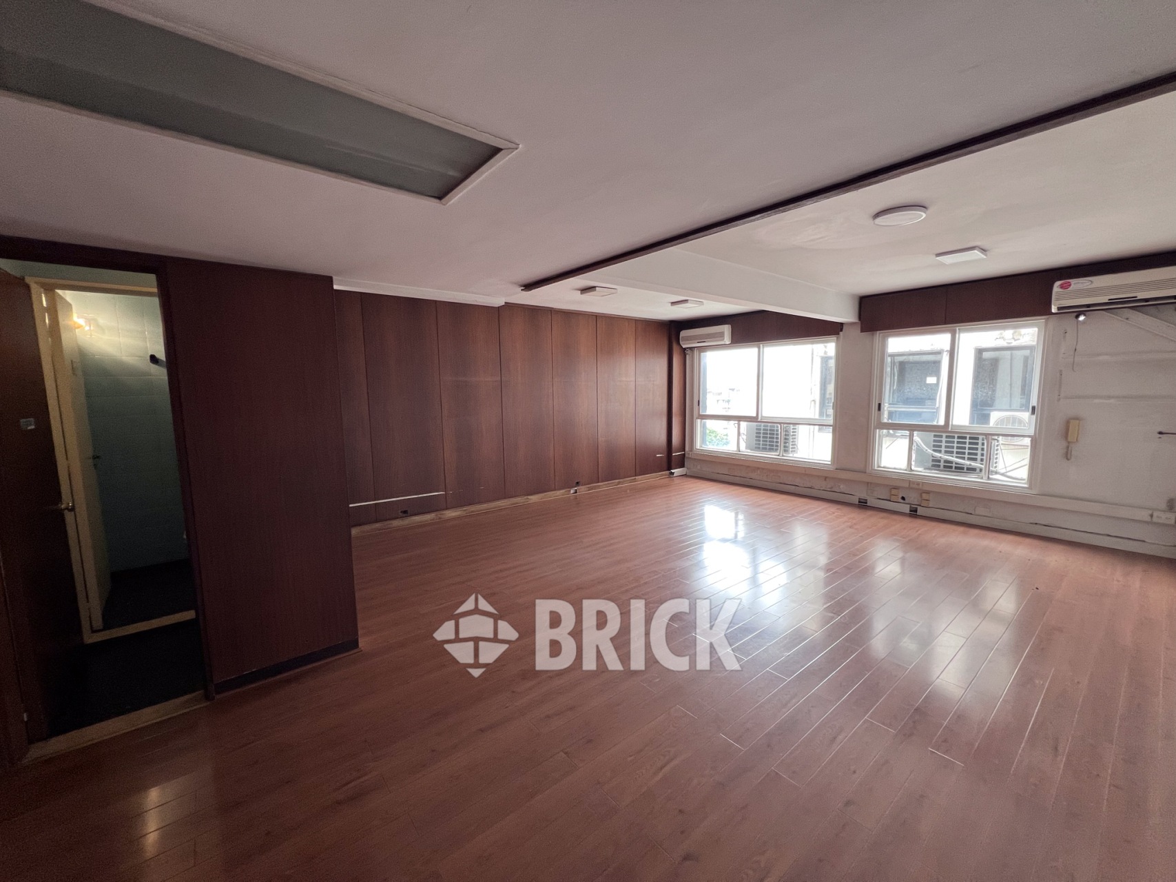 BELGRANO, AV. al 1300 Piso 9 21