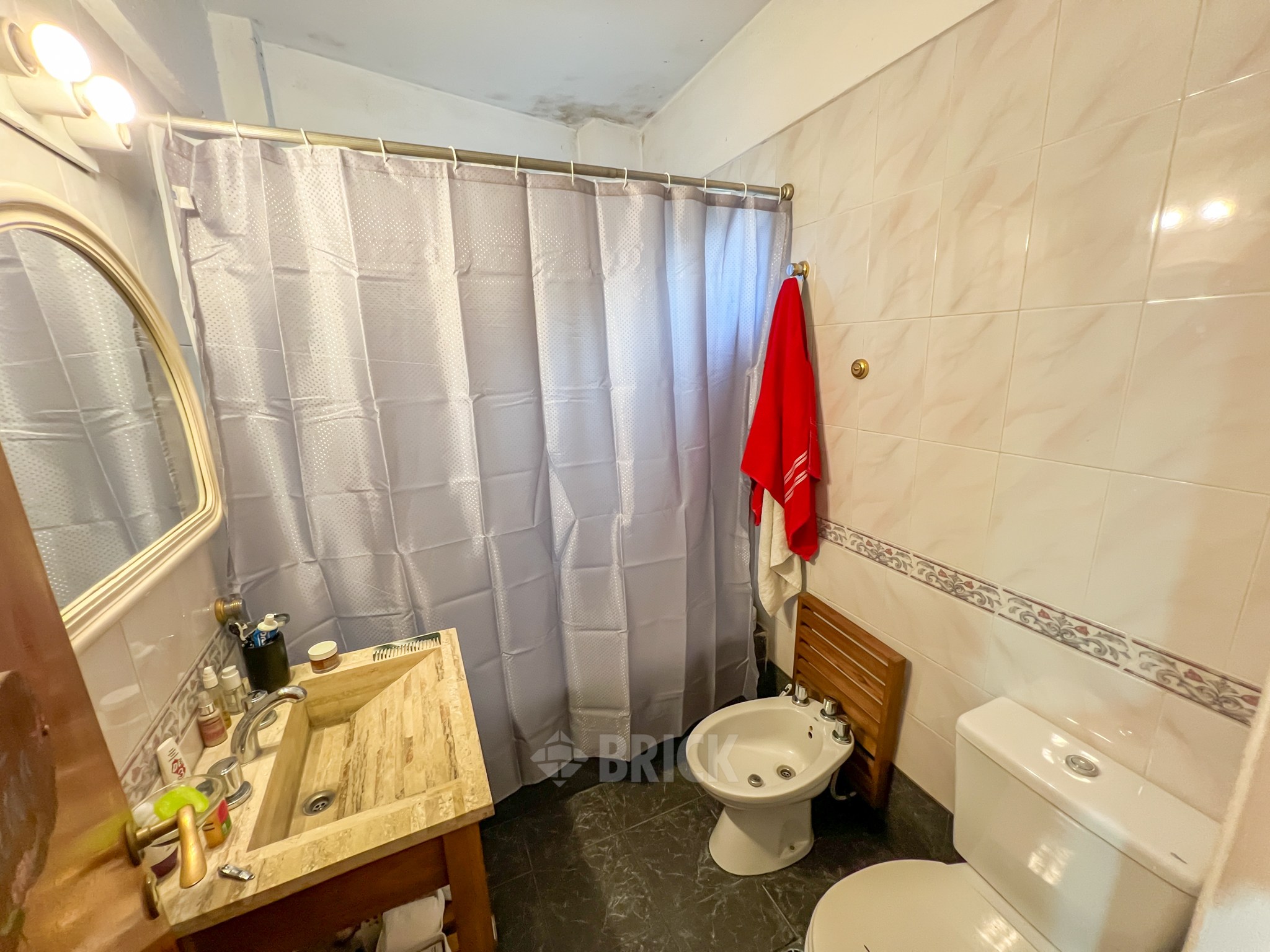 DOBLAS al 1700 Piso PB 17