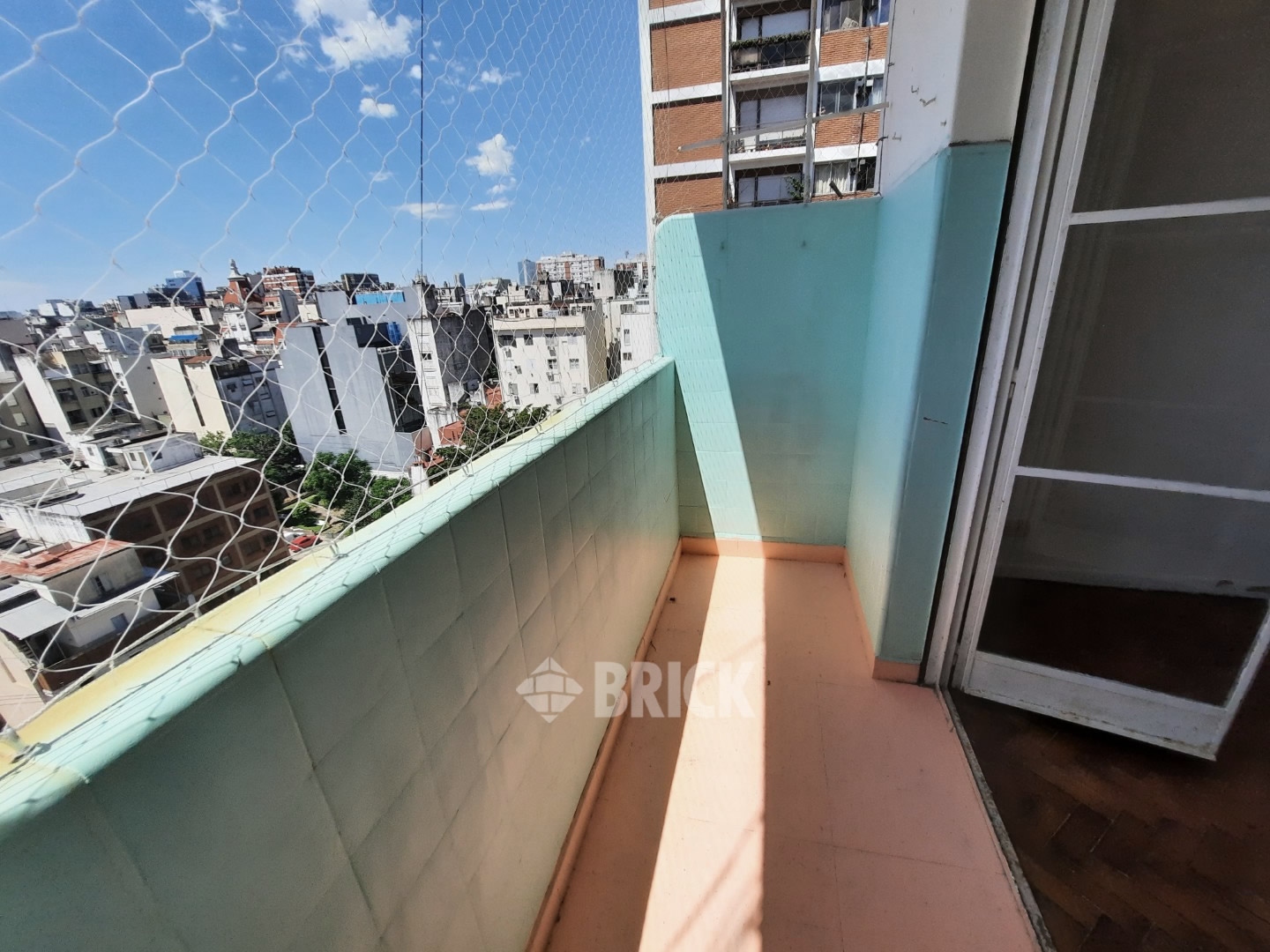 RIVADAVIA, AV. al 2100 Piso 10 10