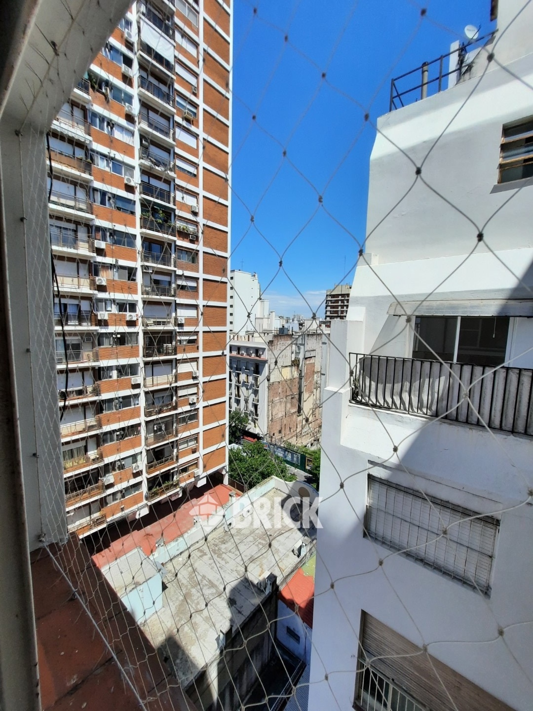 RIVADAVIA, AV. al 2100 Piso 10 17