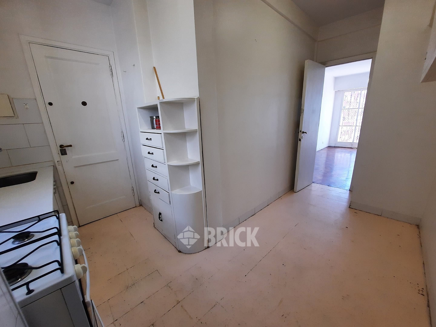 RIVADAVIA, AV. al 2100 Piso 10 20