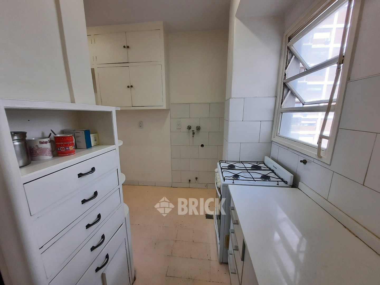 RIVADAVIA, AV. al 2100 Piso 10 22