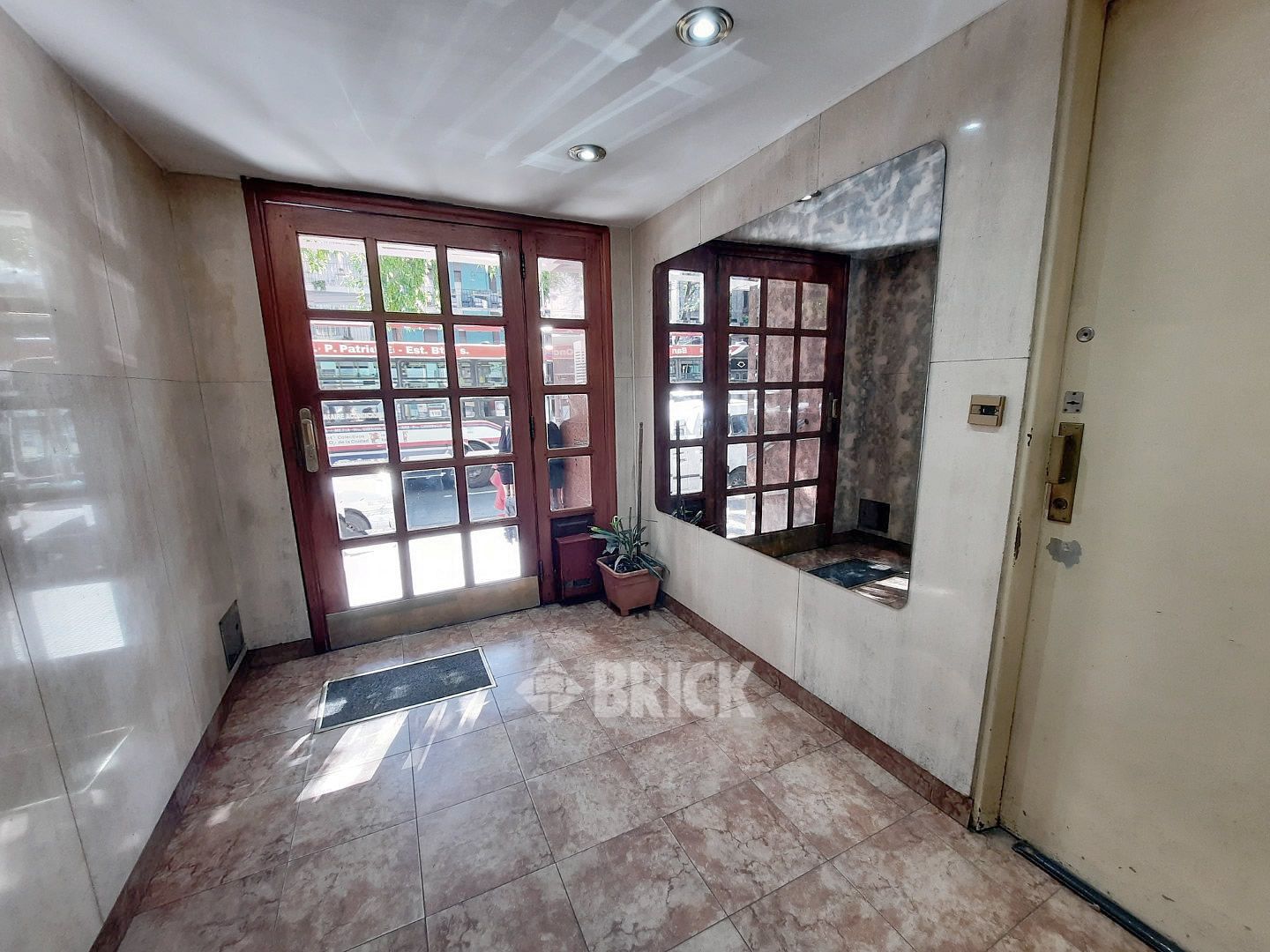 JUJUY, AV. al 500 Piso 6 25