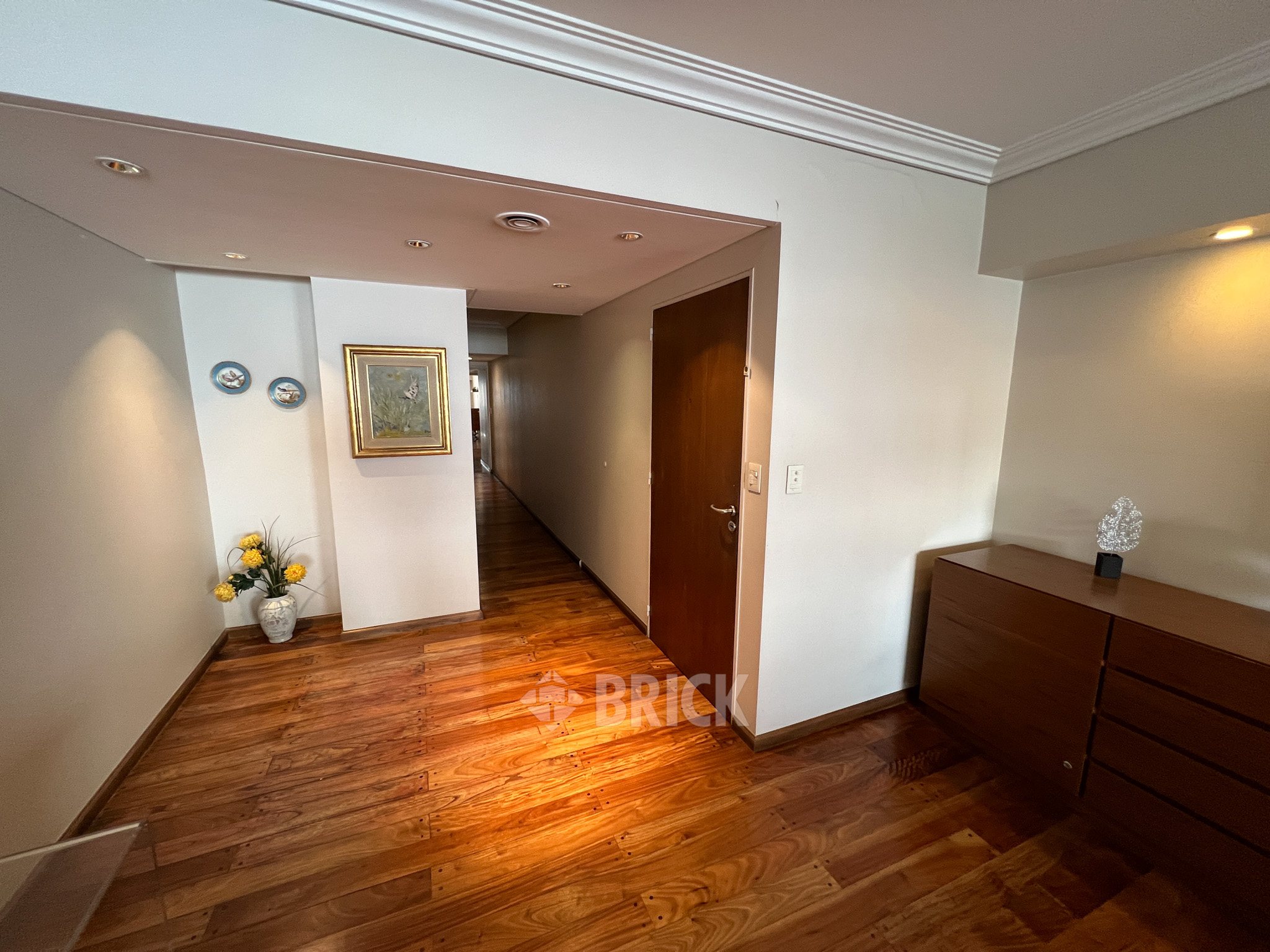 ALBERDI, JUAN B., AV. al 1000 Piso 6 13