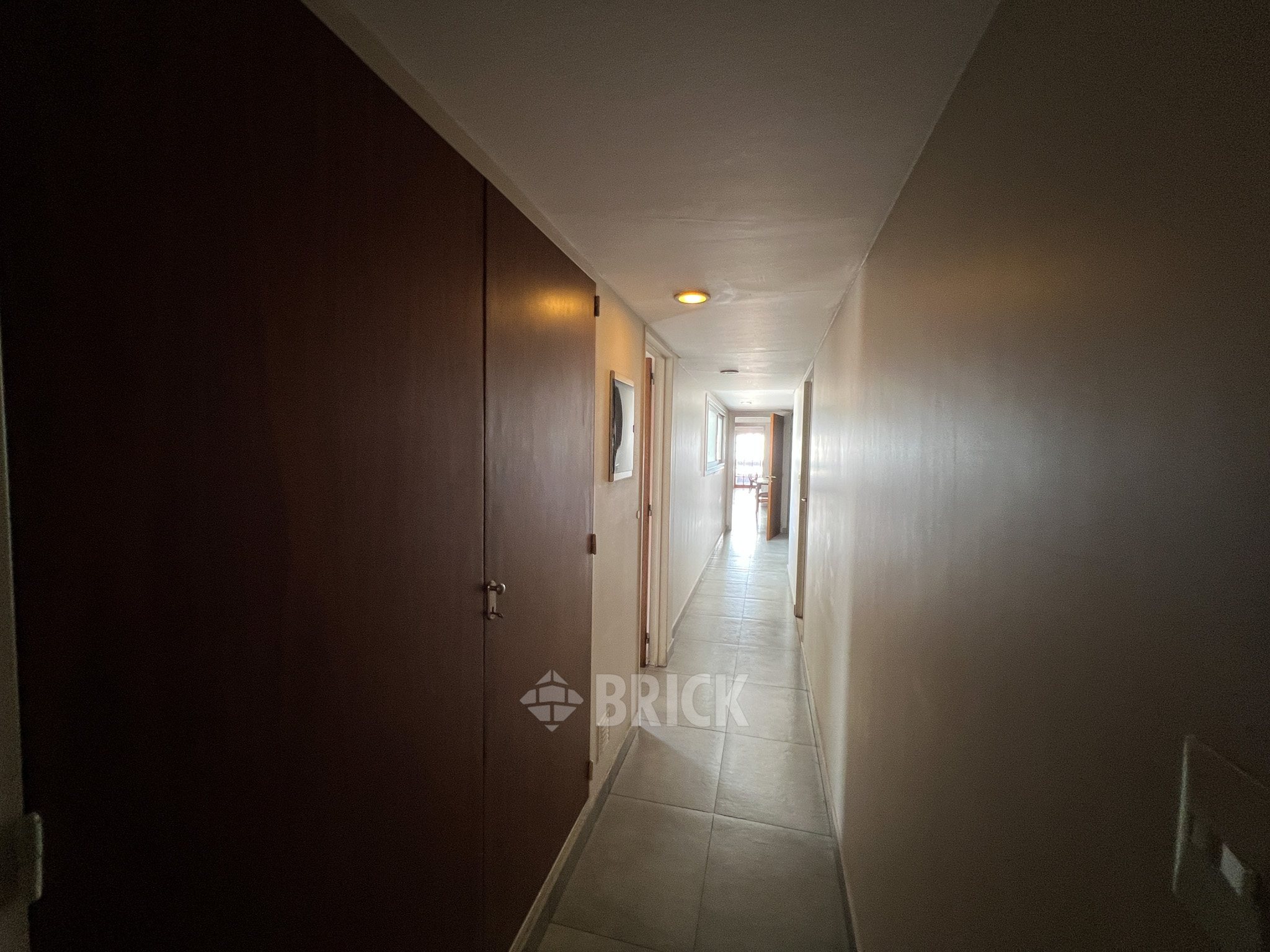 ALBERDI, JUAN B., AV. al 1000 Piso 6 37