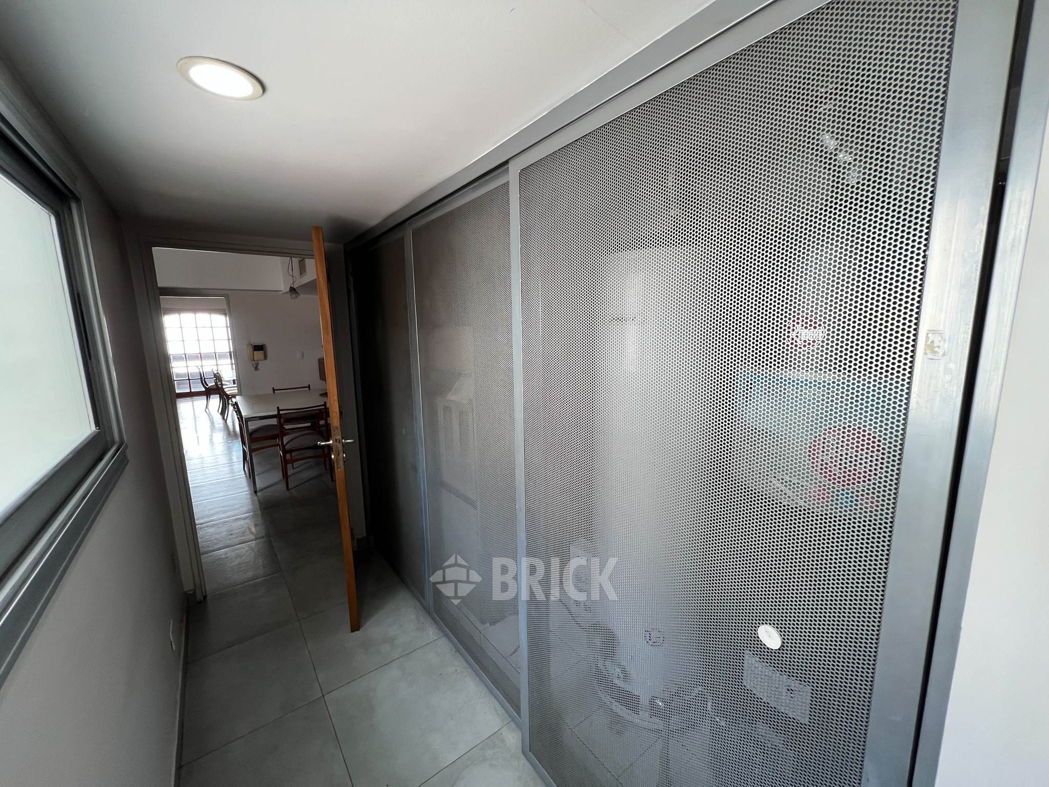 ALBERDI, JUAN B., AV. al 1000 Piso 6 43