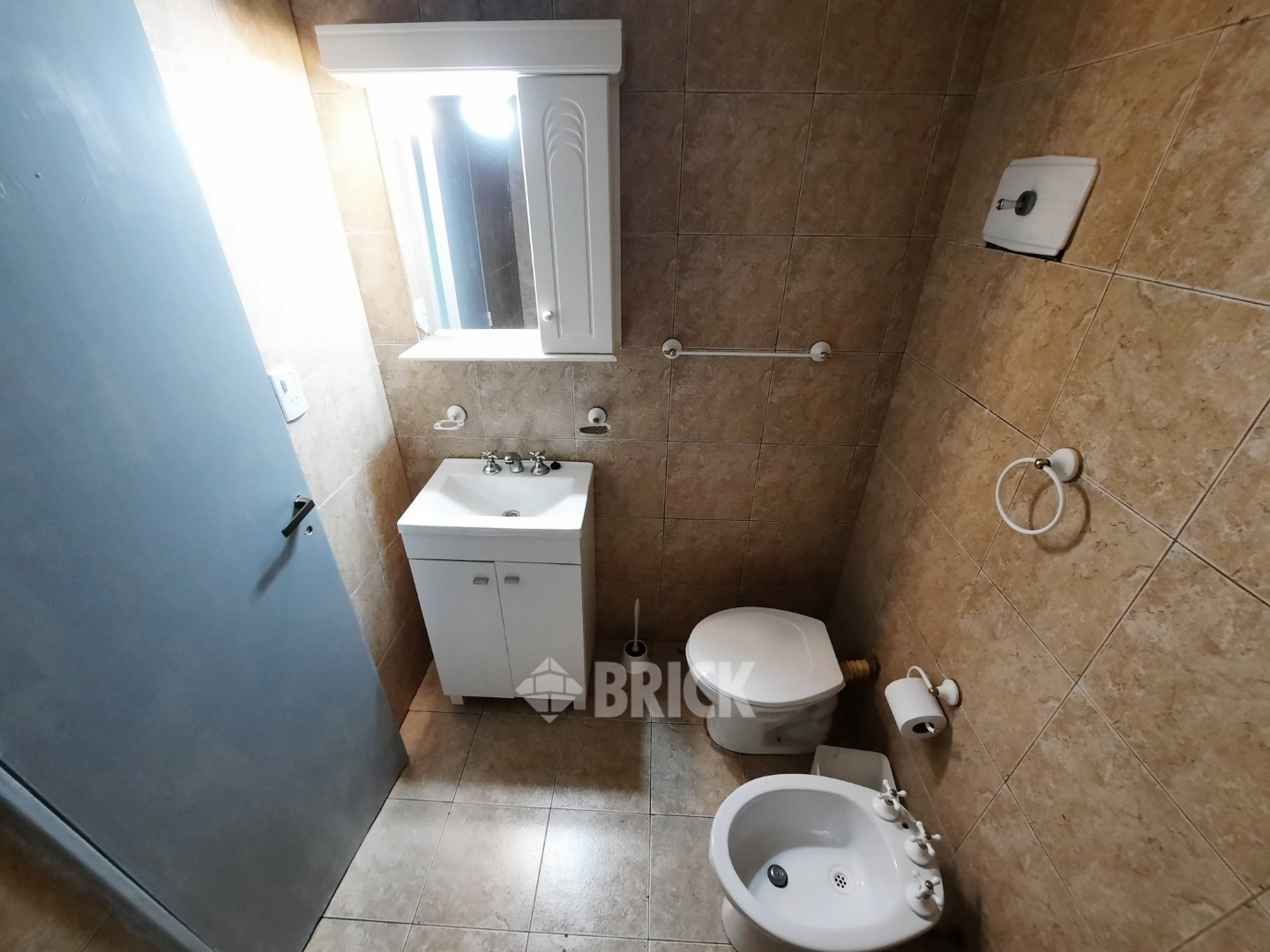 INDEPENDENCIA, AV. al 900 Piso 5 13