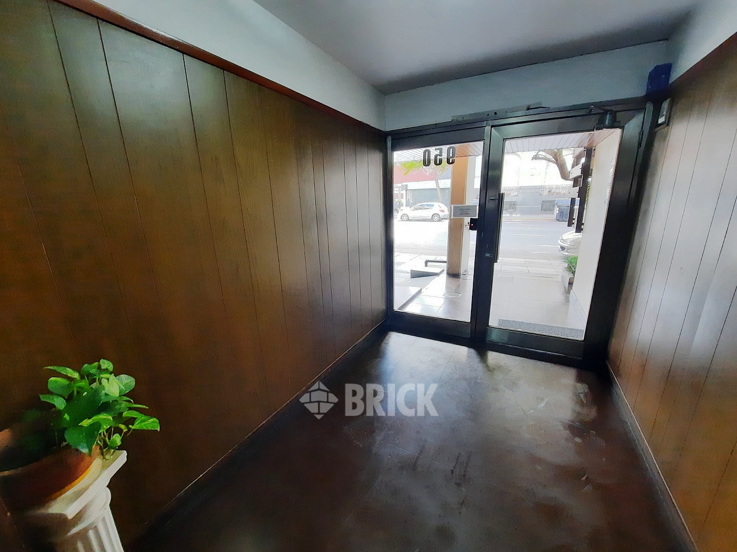 INDEPENDENCIA, AV. al 900 Piso 5 15