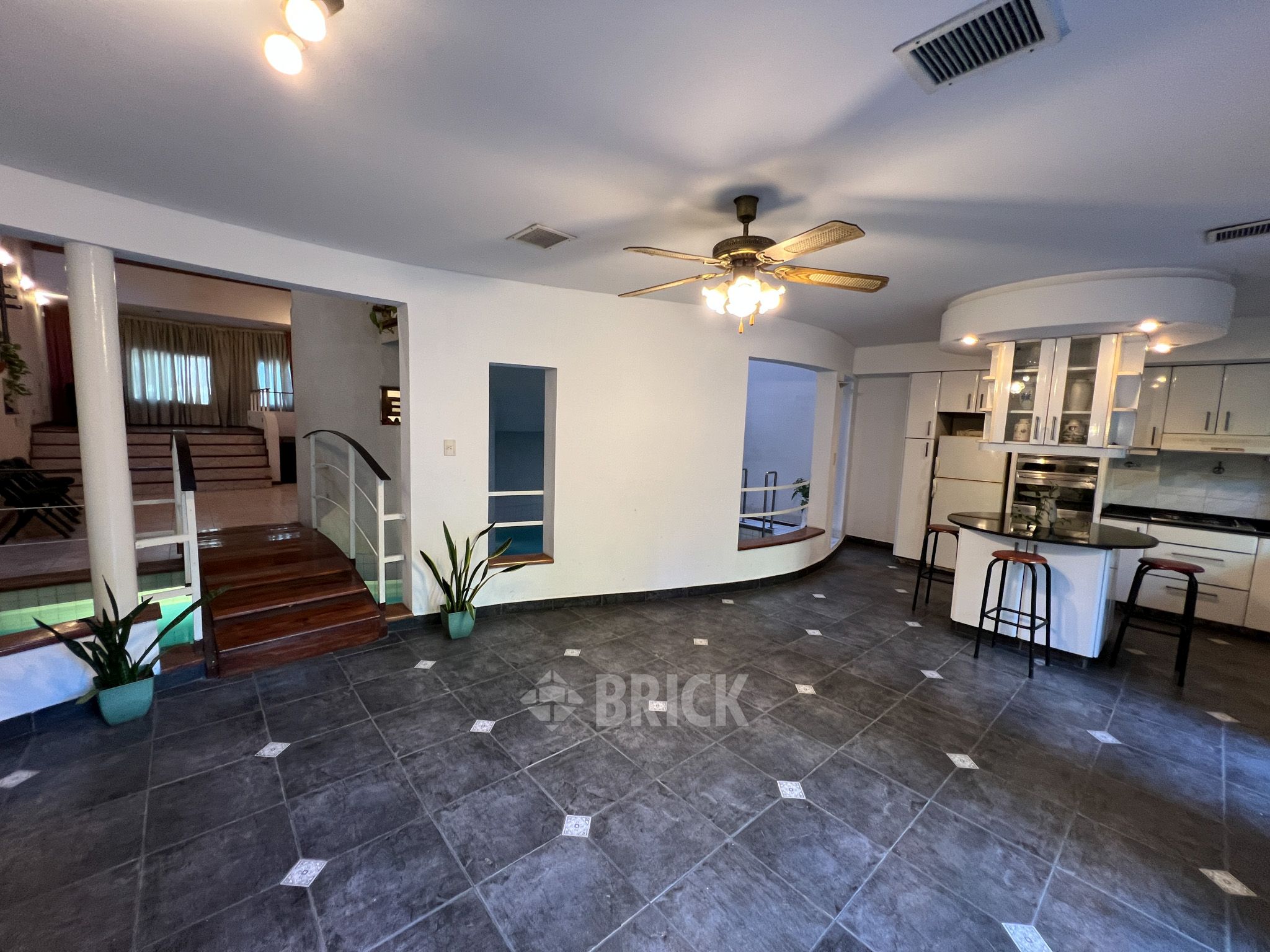 COCHABAMBA al 2700 10