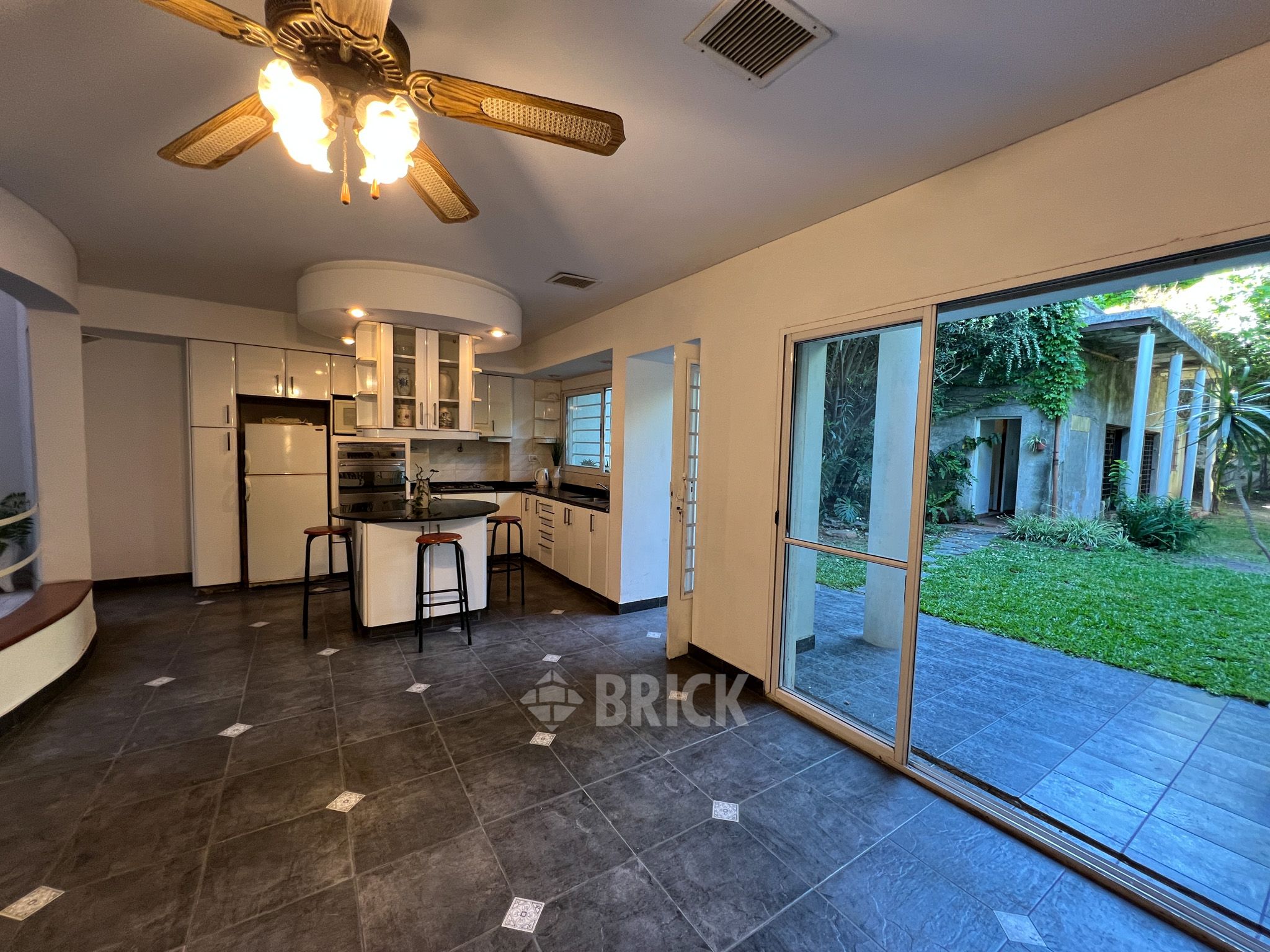 COCHABAMBA al 2700 9