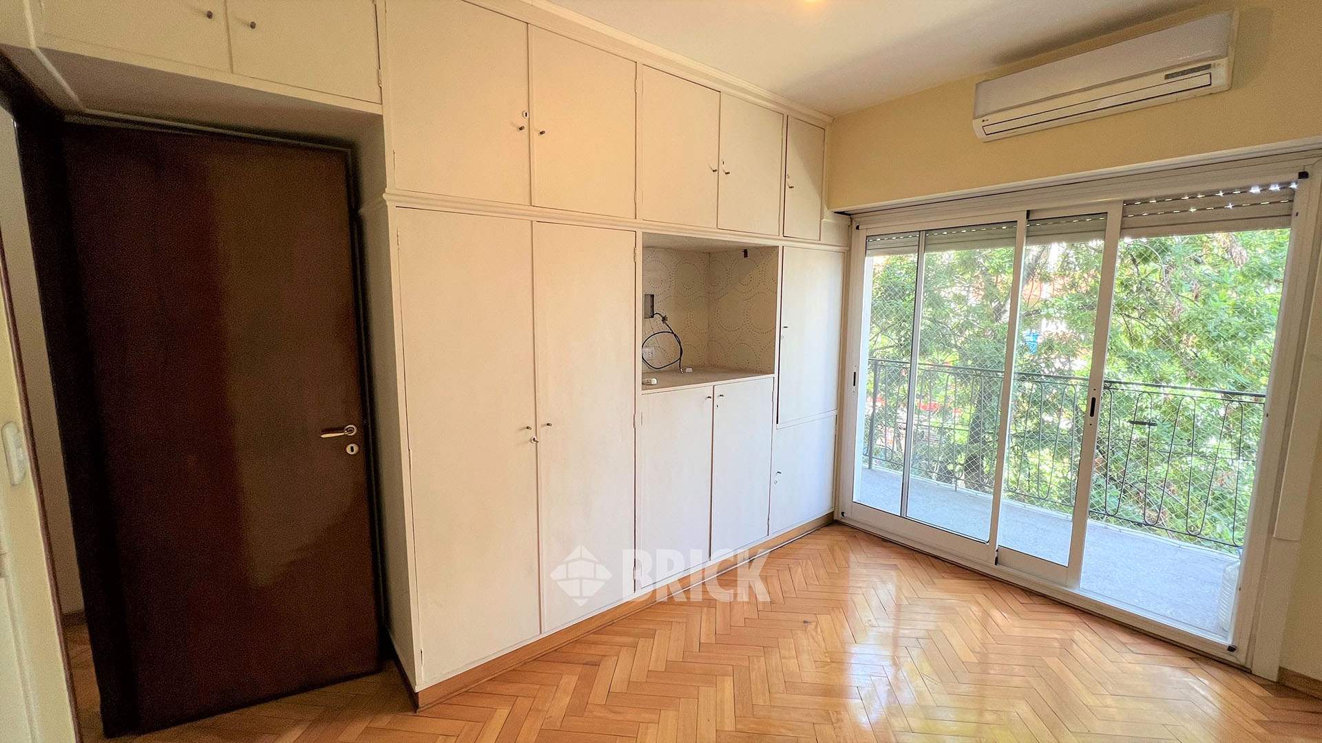 ACOYTE, AV. al 100 Piso 3 10